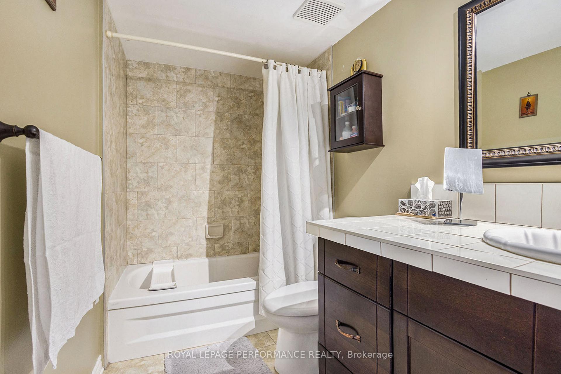 Photo 17 of Unit 308, 345 Centrum Boulevard, Ottawa, Bilberry Creek/Queenswood Heights — HOMEH