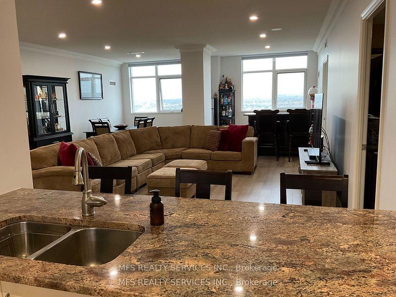 Photo 12 of Unit 1601, 9235 Jane Street, Vaughan, Maple — HOMEH