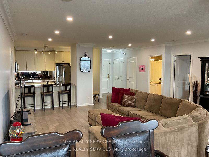 Photo 13 of Unit 1601, 9235 Jane Street, Vaughan, Maple — HOMEH