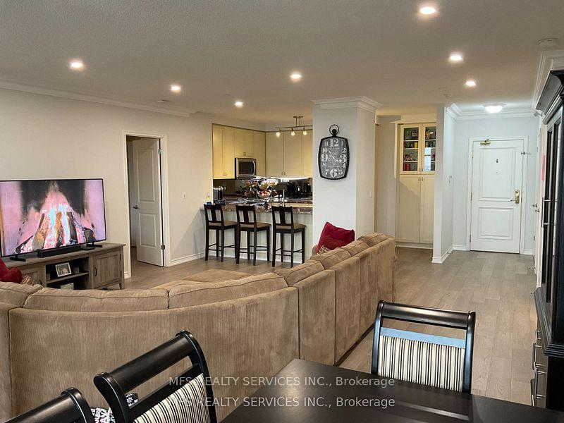 Photo 14 of Unit 1601, 9235 Jane Street, Vaughan, Maple — HOMEH