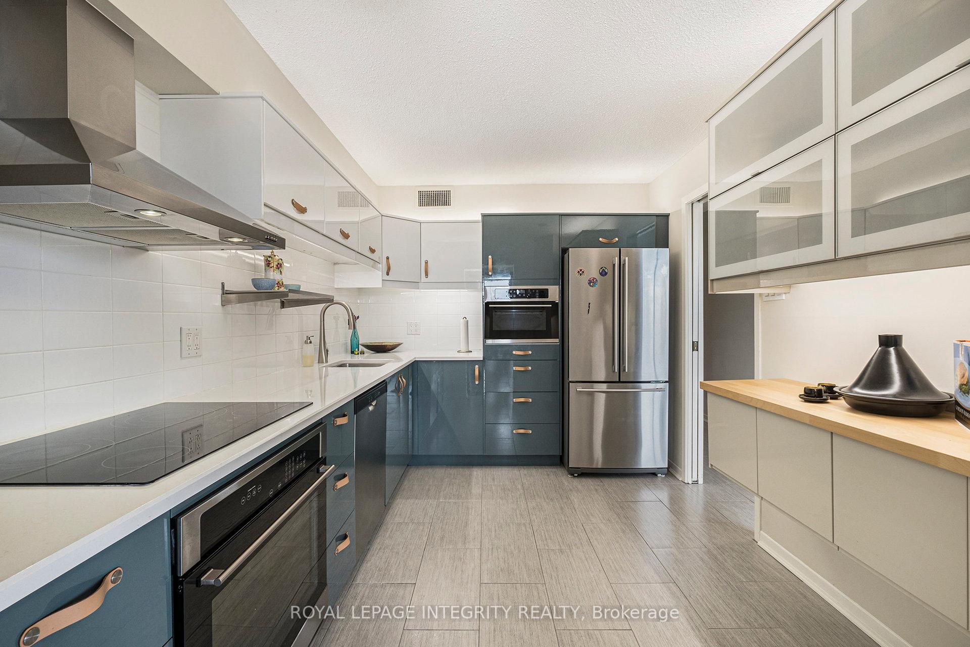Photo 10 of Unit 502, 44 Emmerson Avenue, Ottawa, Mechanicsville — HOMEH