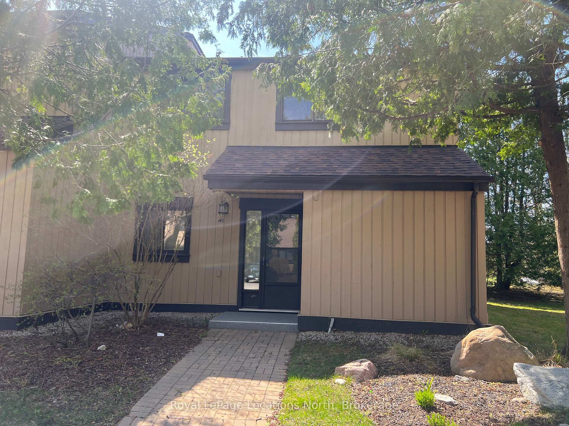 Photo 3 of Unit 7, 147 Escarpment Crescent, Collingwood — HOMEH