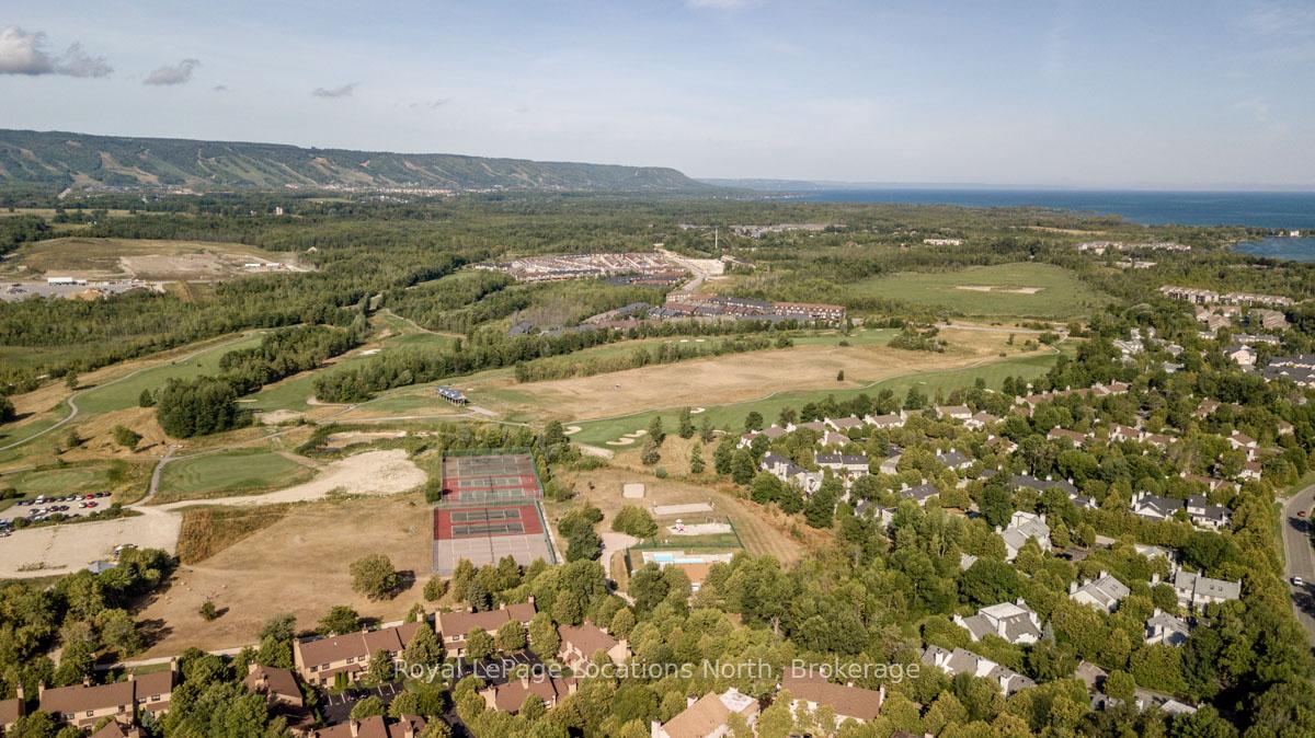 Photo 41 of Unit 7, 147 Escarpment Crescent, Collingwood — HOMEH
