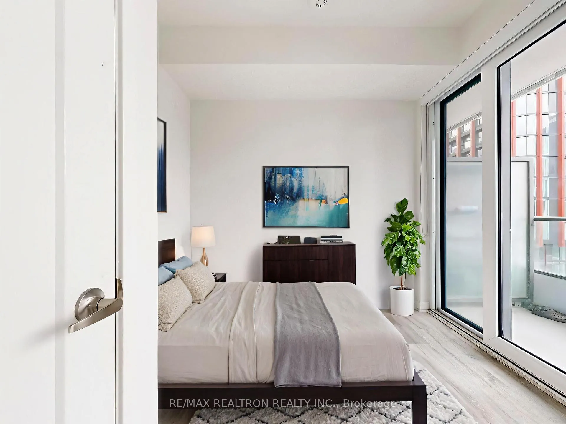 Photo 10 of Unit 1202, 70 Princess Street, Toronto, Moss Park — HOMEH
