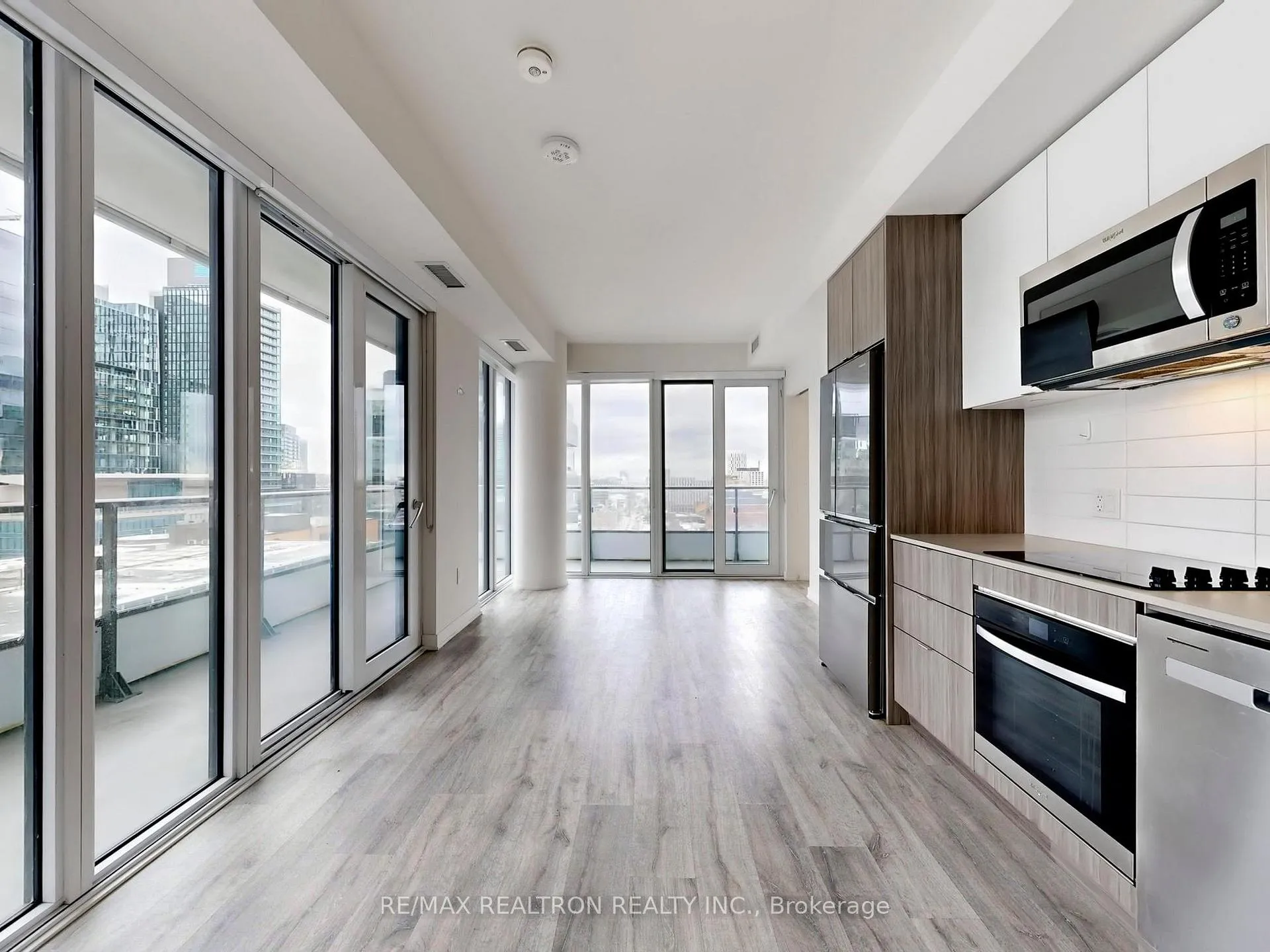 Photo 13 of Unit 1202, 70 Princess Street, Toronto, Moss Park — HOMEH