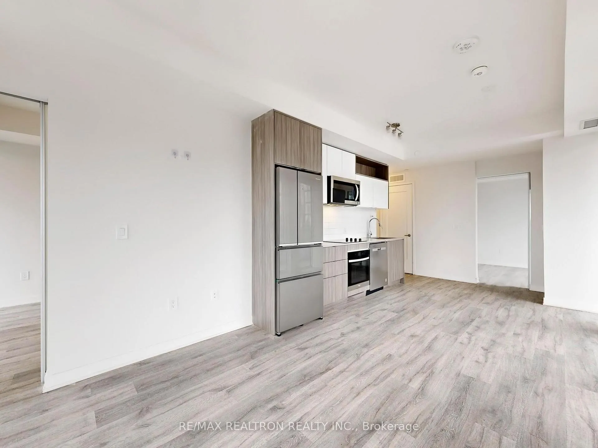 Photo 16 of Unit 1202, 70 Princess Street, Toronto, Moss Park — HOMEH