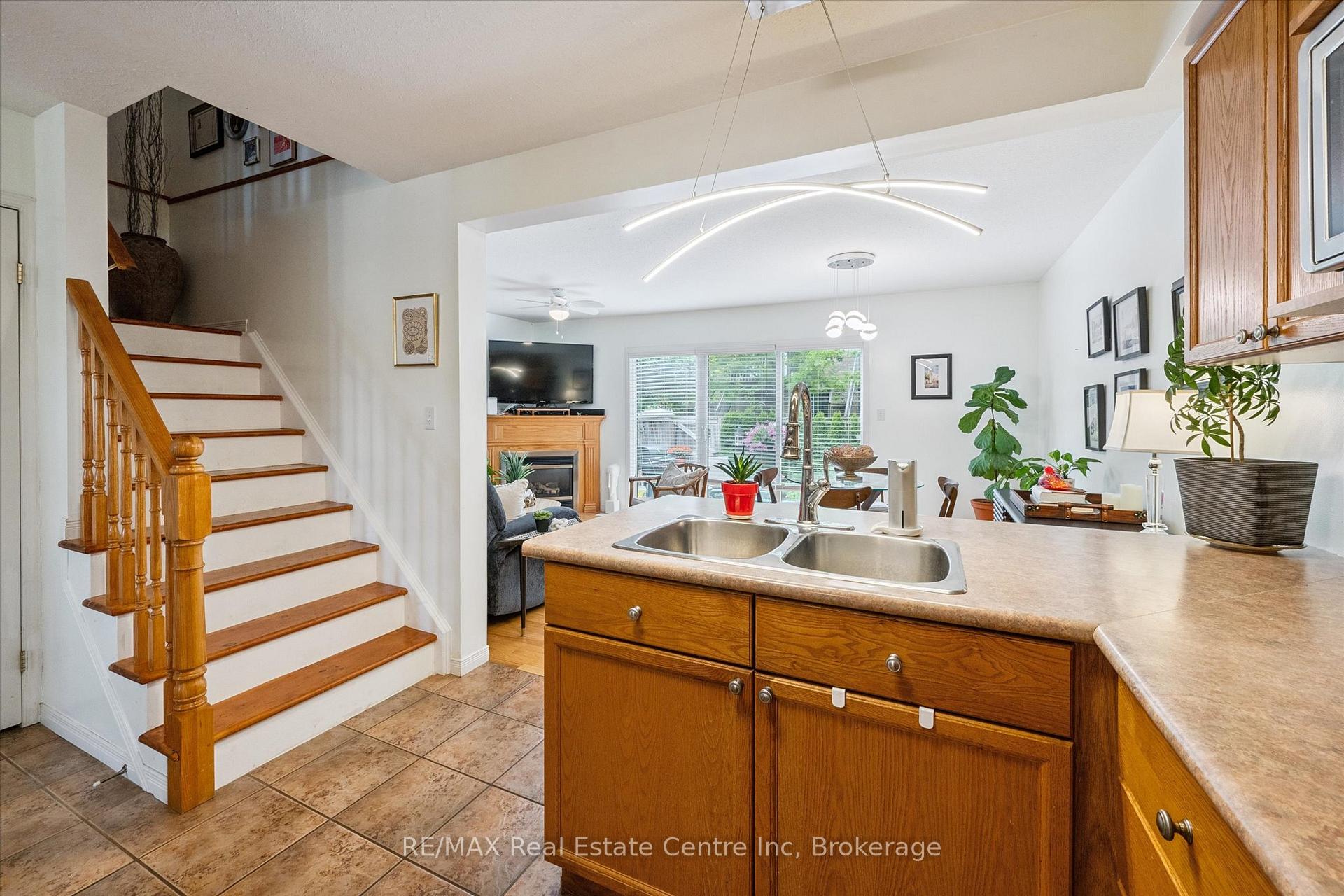 Photo 12 of Unit 24, 31 Schroder Crescent, Guelph, Grange Road — HOMEH