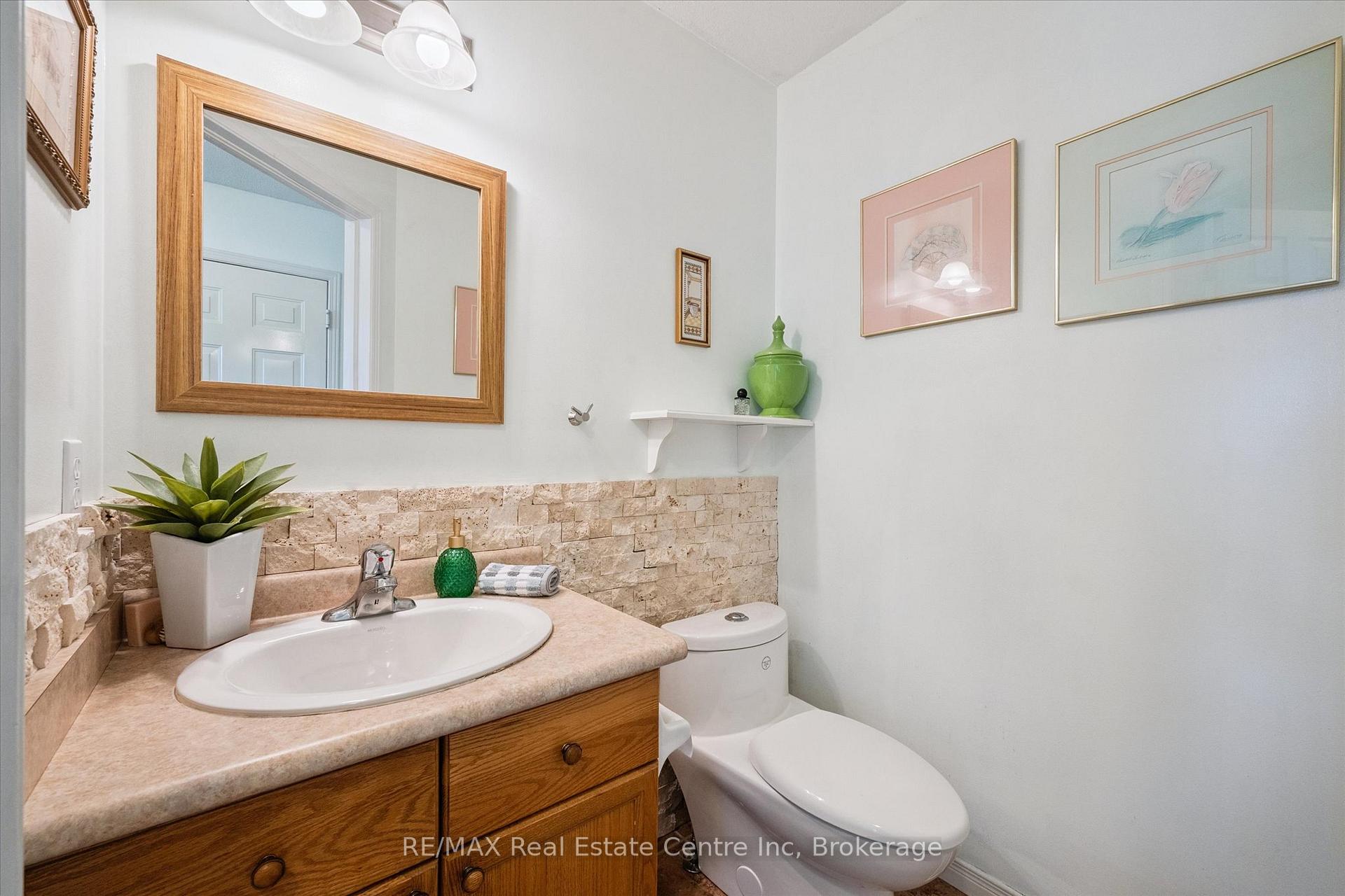 Photo 13 of Unit 24, 31 Schroder Crescent, Guelph, Grange Road — HOMEH
