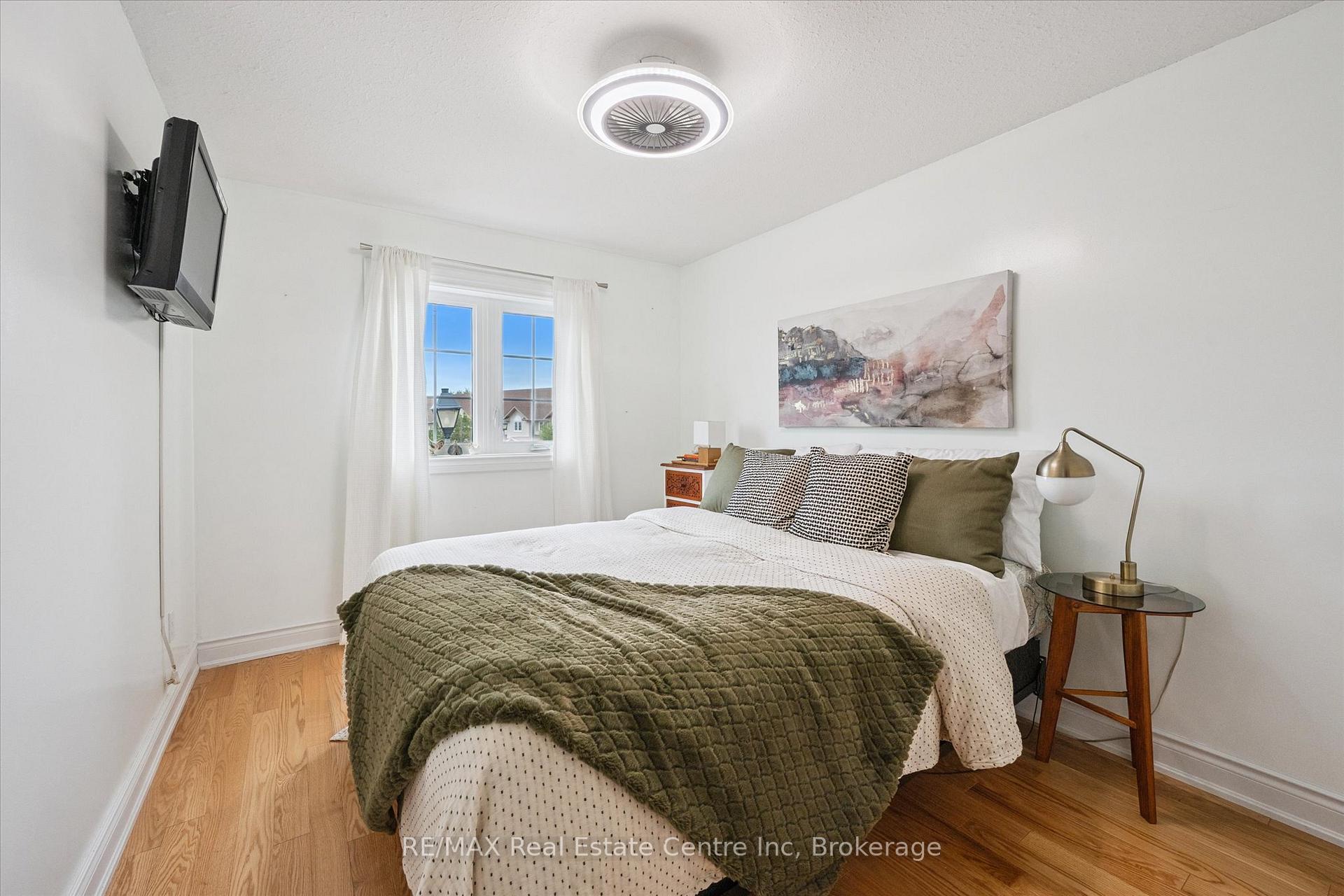 Photo 18 of Unit 24, 31 Schroder Crescent, Guelph, Grange Road — HOMEH