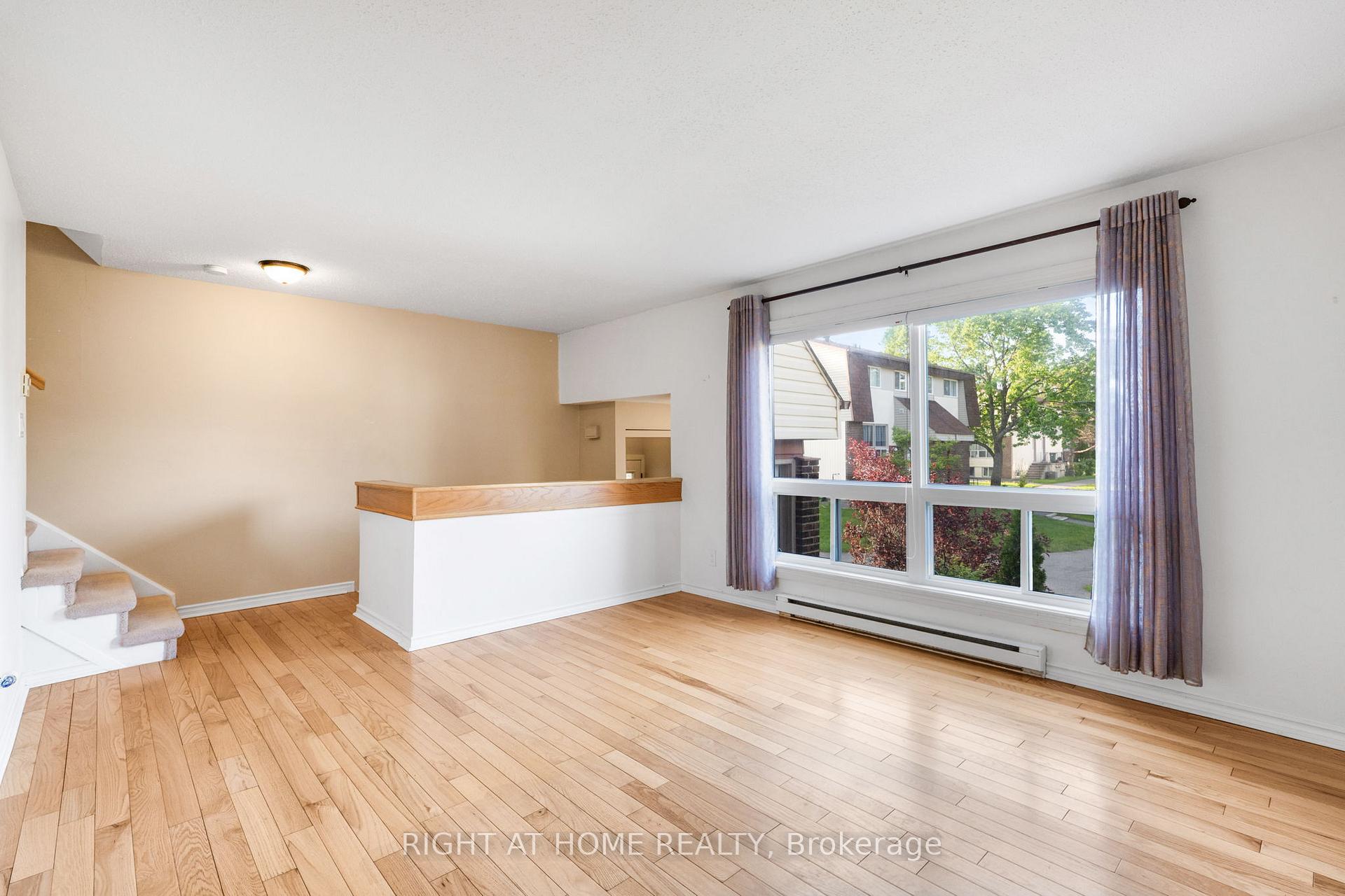 Photo 6 of 23D Forester Crescent, Ottawa, Westcliffe Estates — HOMEH