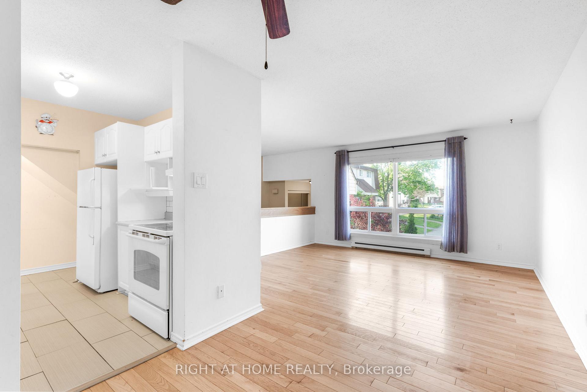 Photo 9 of 23D Forester Crescent, Ottawa, Westcliffe Estates — HOMEH