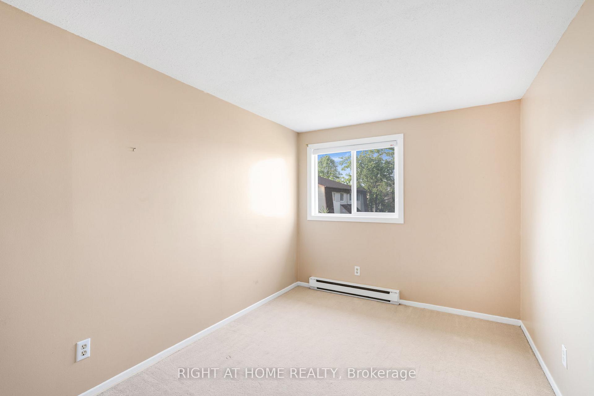 Photo 16 of 23D Forester Crescent, Ottawa, Westcliffe Estates — HOMEH