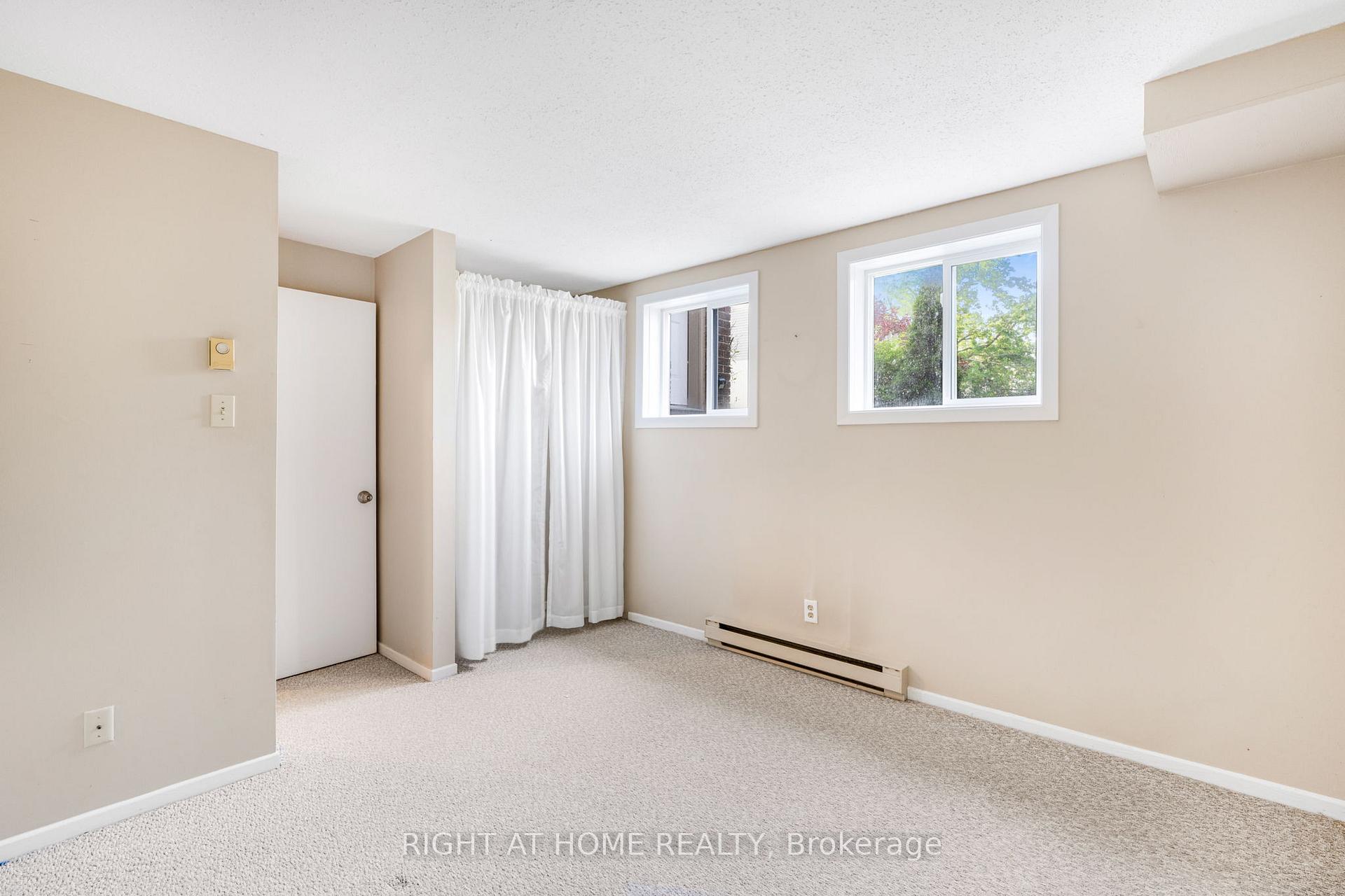 Photo 18 of 23D Forester Crescent, Ottawa, Westcliffe Estates — HOMEH