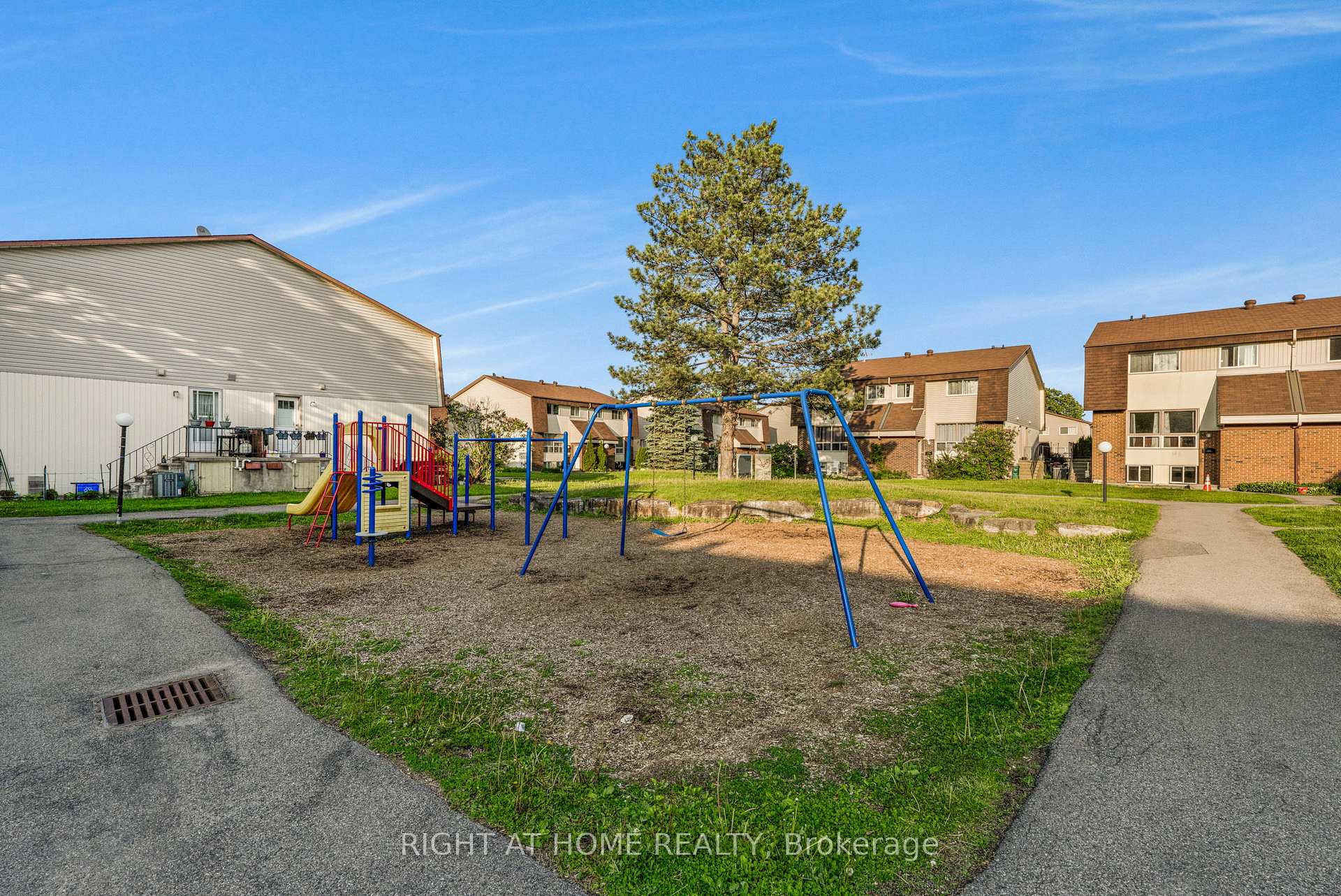 Photo 23 of 23D Forester Crescent, Ottawa, Westcliffe Estates — HOMEH