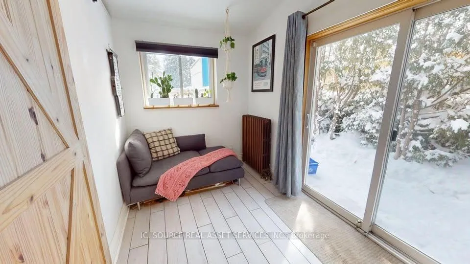 Photo 15 of 132 Ferguson Avenue N, Hamilton, Beasley — HOMEH