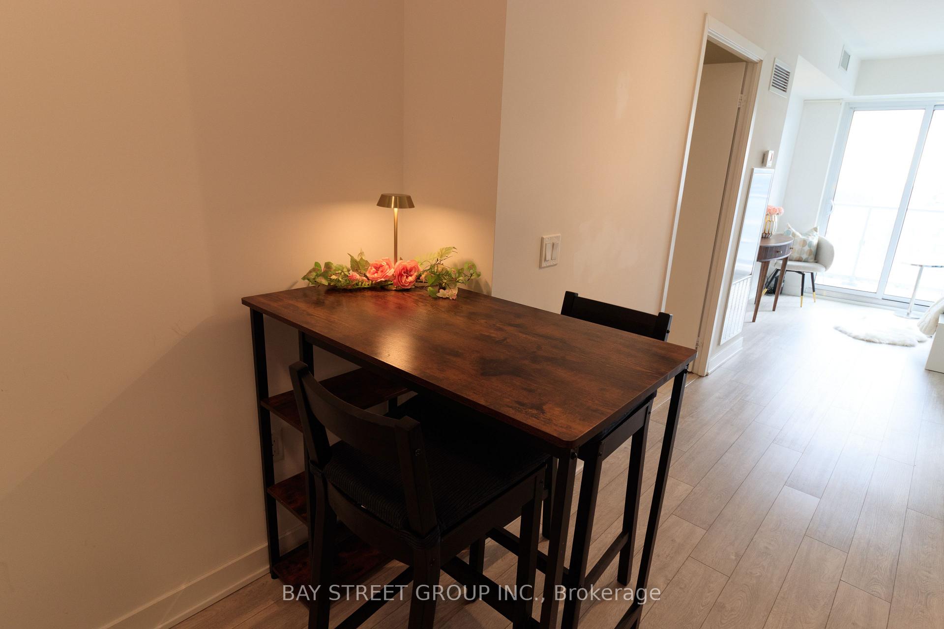Photo 5 of Unit 2807, 195 Redpath Avenue, Toronto, Mount Pleasant West — HOMEH
