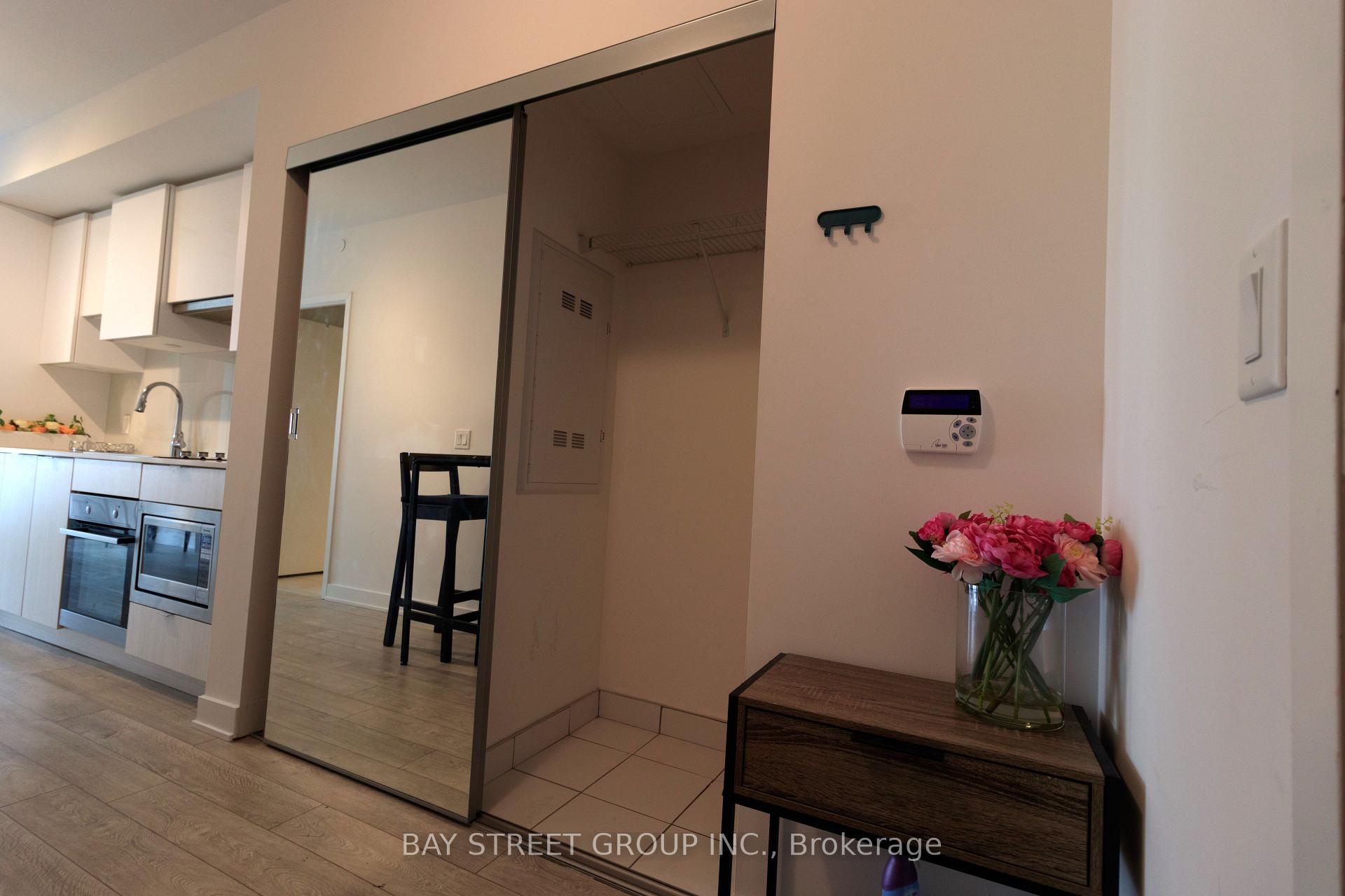 Photo 7 of Unit 2807, 195 Redpath Avenue, Toronto, Mount Pleasant West — HOMEH