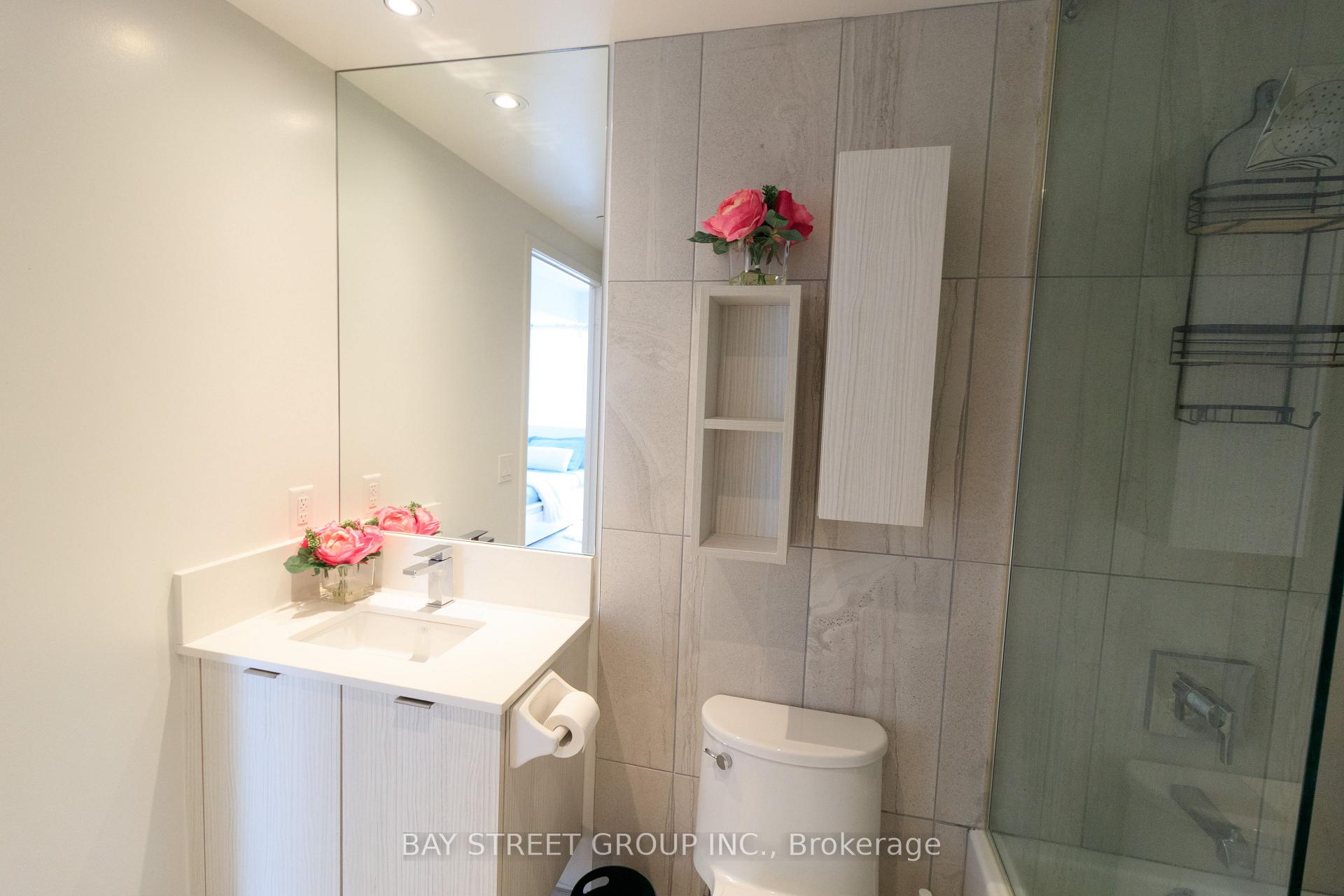Photo 18 of Unit 2807, 195 Redpath Avenue, Toronto, Mount Pleasant West — HOMEH