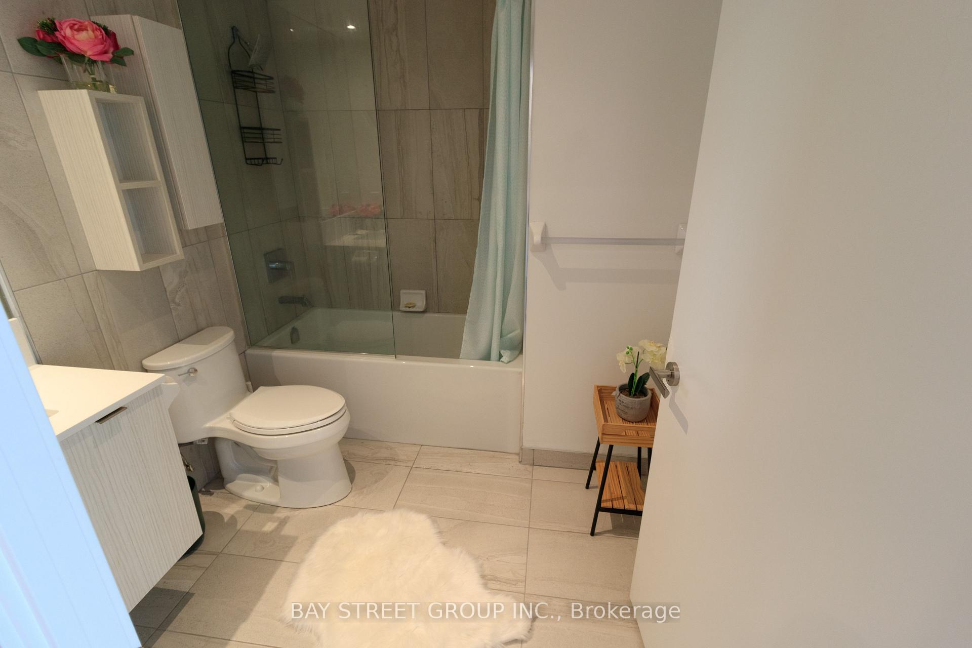 Photo 16 of Unit 2807, 195 Redpath Avenue, Toronto, Mount Pleasant West — HOMEH