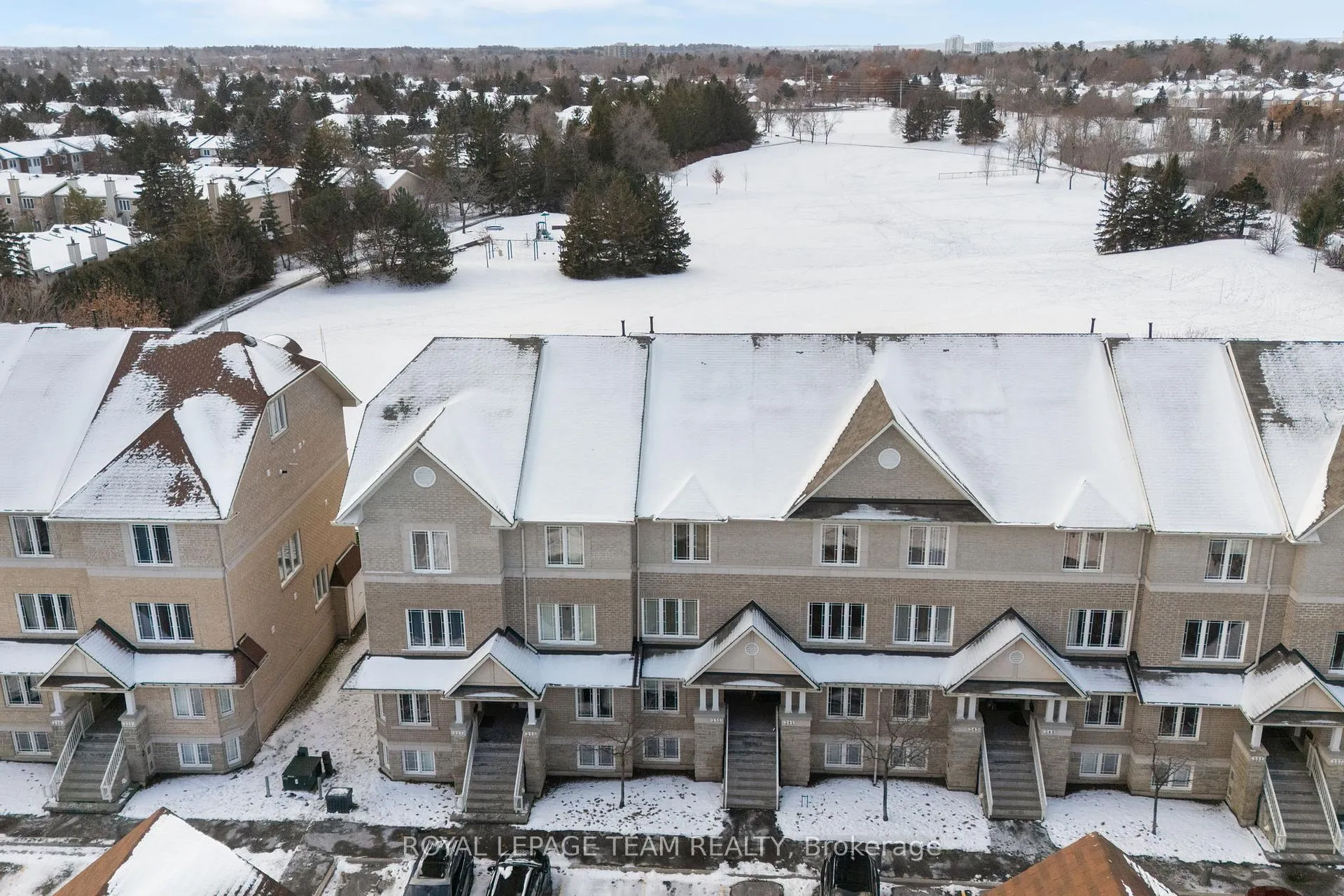 Photo 2 of 239 Paseo Private, Ottawa, Centrepointe — HOMEH