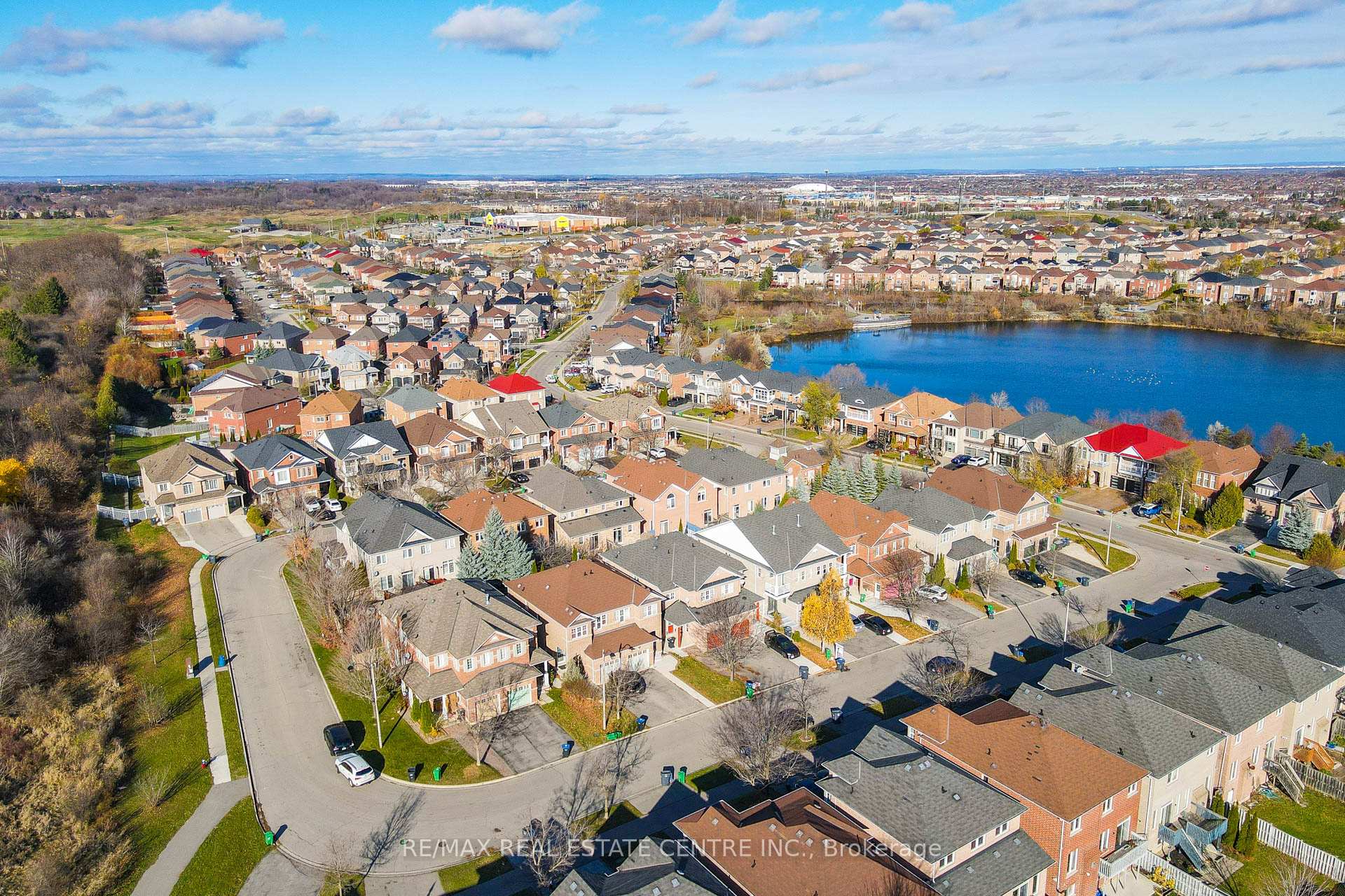 Photo 2 of 31 Martree Crescent, Brampton, Madoc — HOMEH