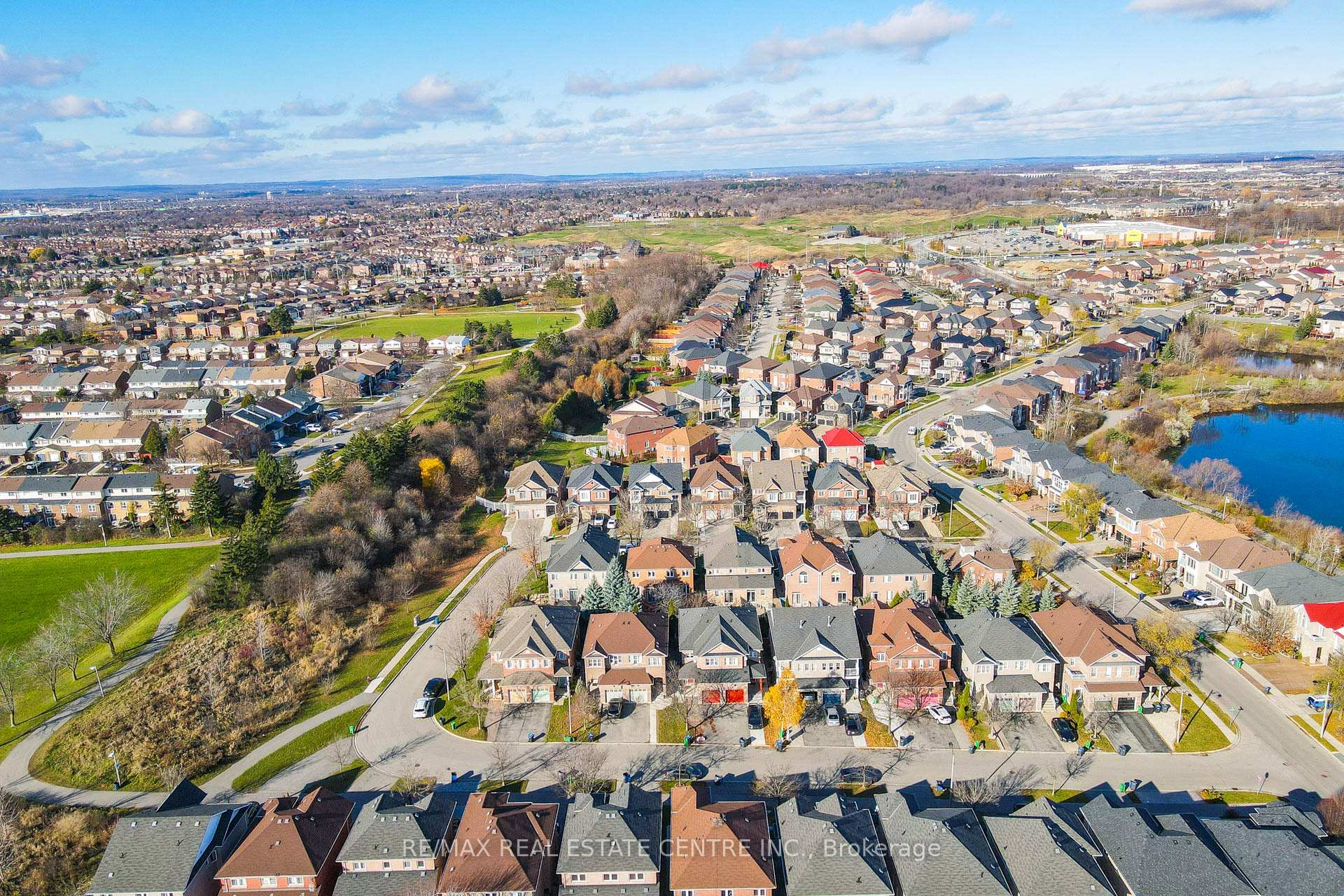 Photo 3 of 31 Martree Crescent, Brampton, Madoc — HOMEH
