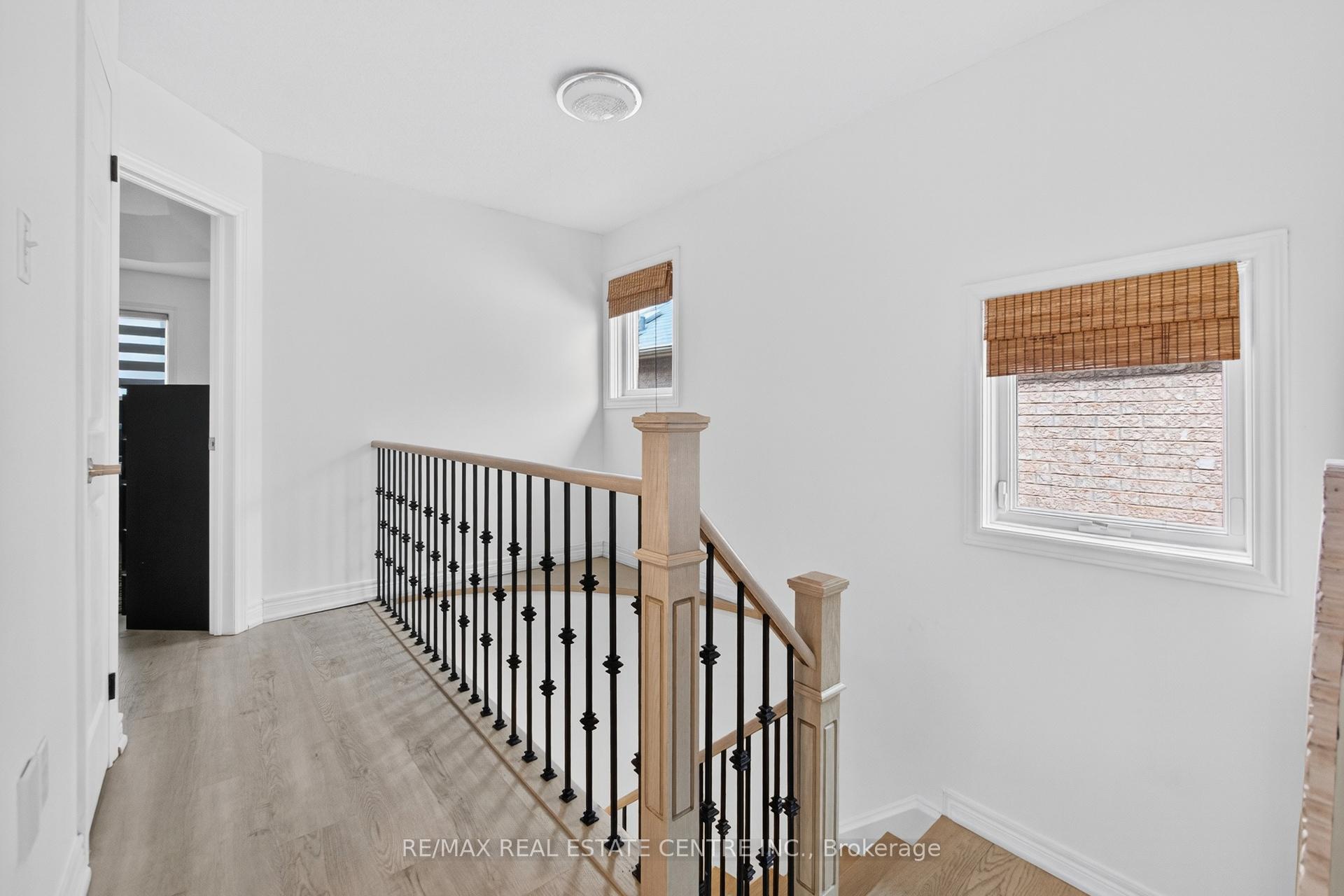 Photo 11 of 31 Martree Crescent, Brampton, Madoc — HOMEH