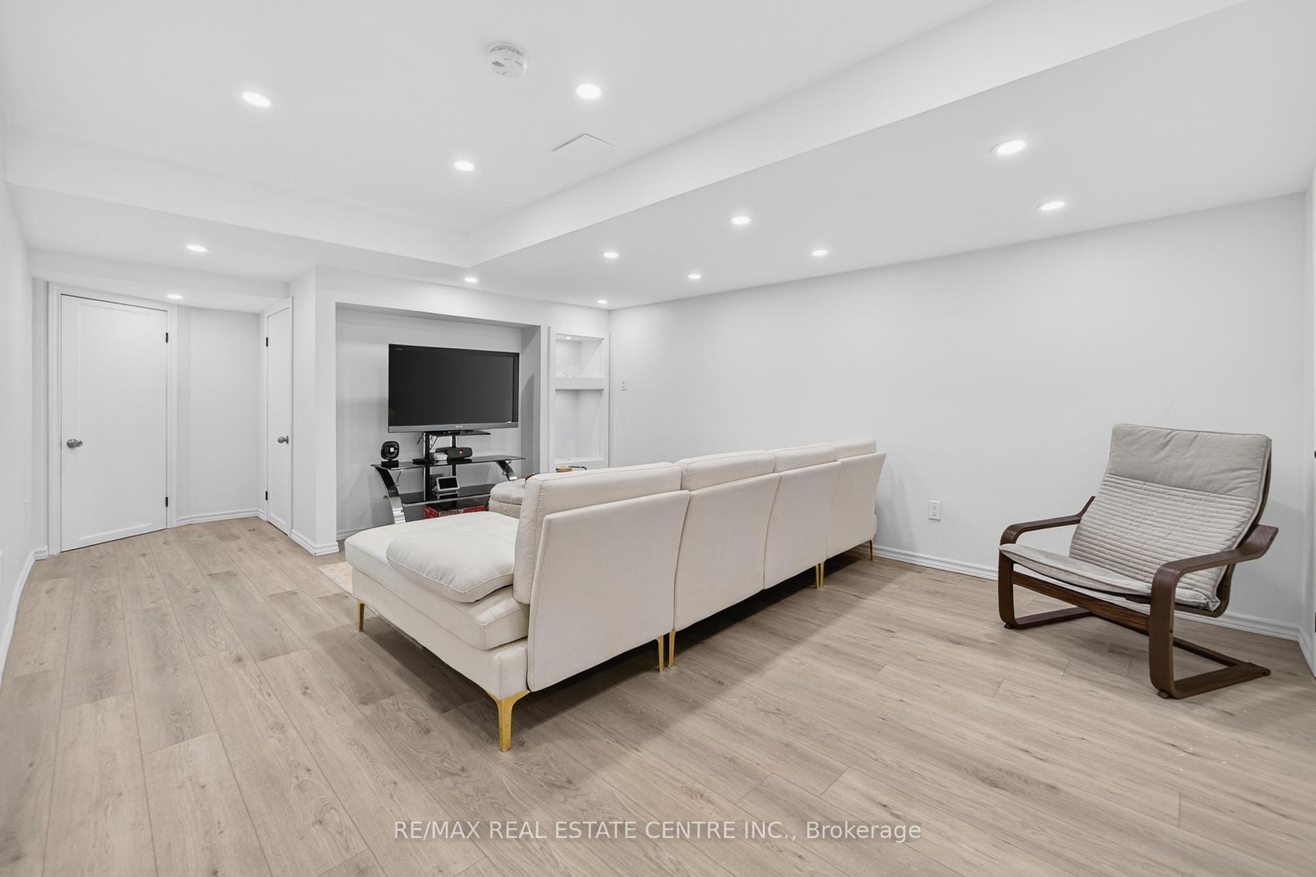Photo 17 of 31 Martree Crescent, Brampton, Madoc — HOMEH
