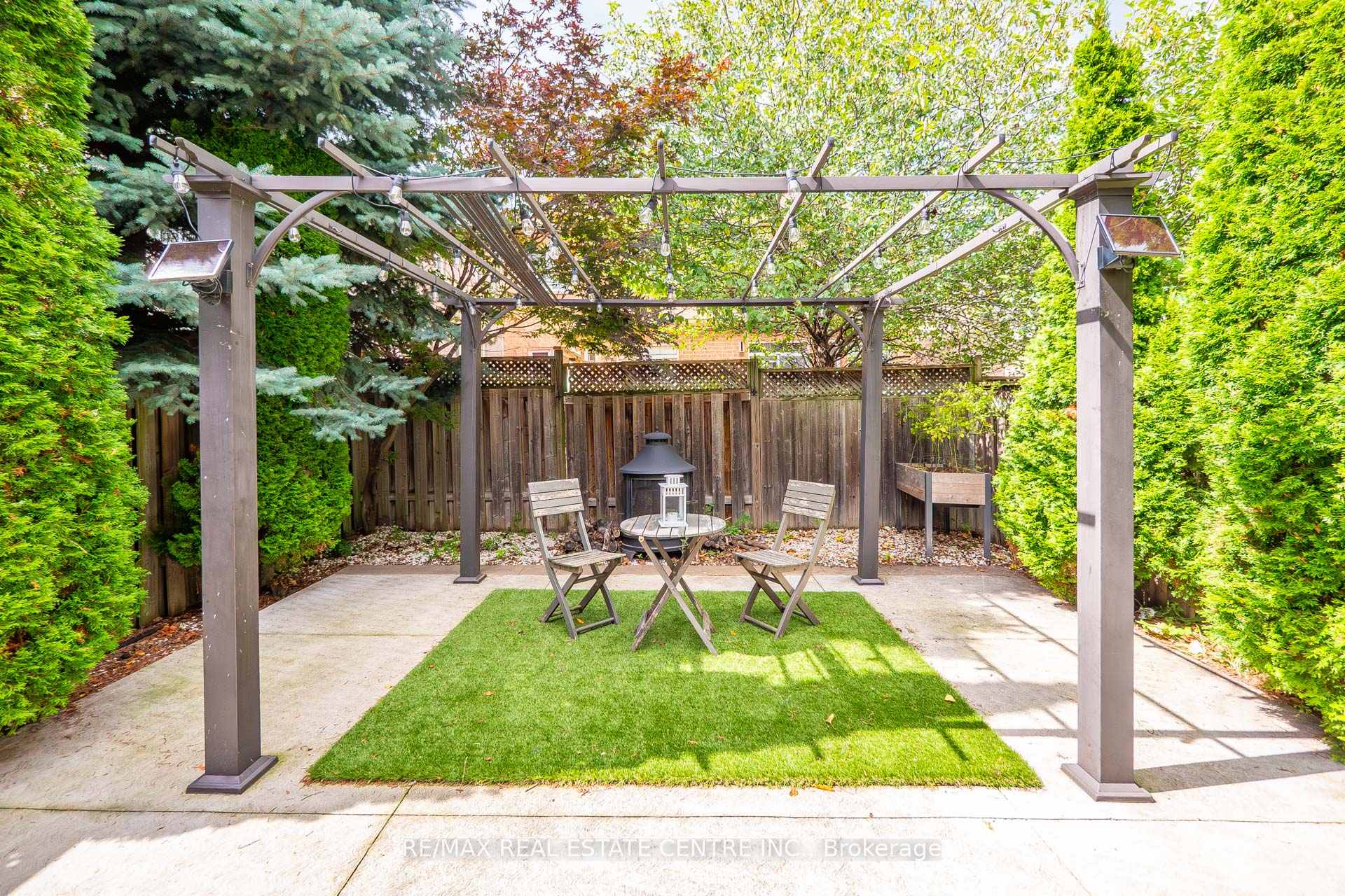 Photo 31 of 31 Martree Crescent, Brampton, Madoc — HOMEH
