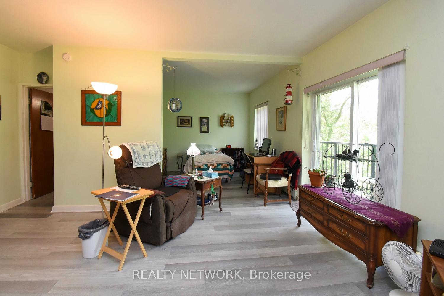 Photo 6 of Unit 505, 40 Robinson Street, Hamilton, Durand — HOMEH