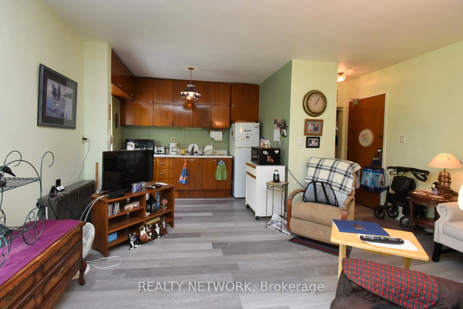Photo 7 of Unit 505, 40 Robinson Street, Hamilton, Durand — HOMEH