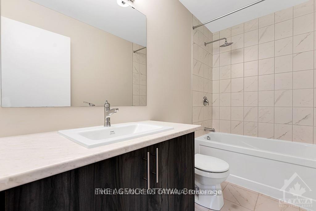 Photo 13 of 218 Speckled Alder Row, Ottawa, Barrhaven - Half Moon Bay — HOMEH