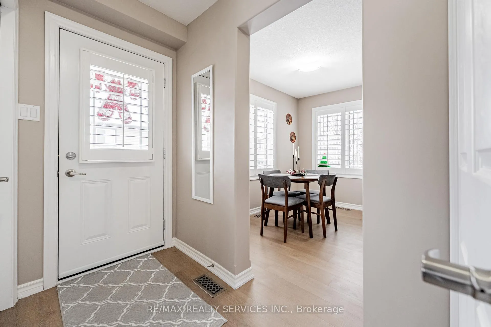 Photo 5 of Unit 32, 10 Foxglove Crescent, Kitchener, Larentian West — HOMEH