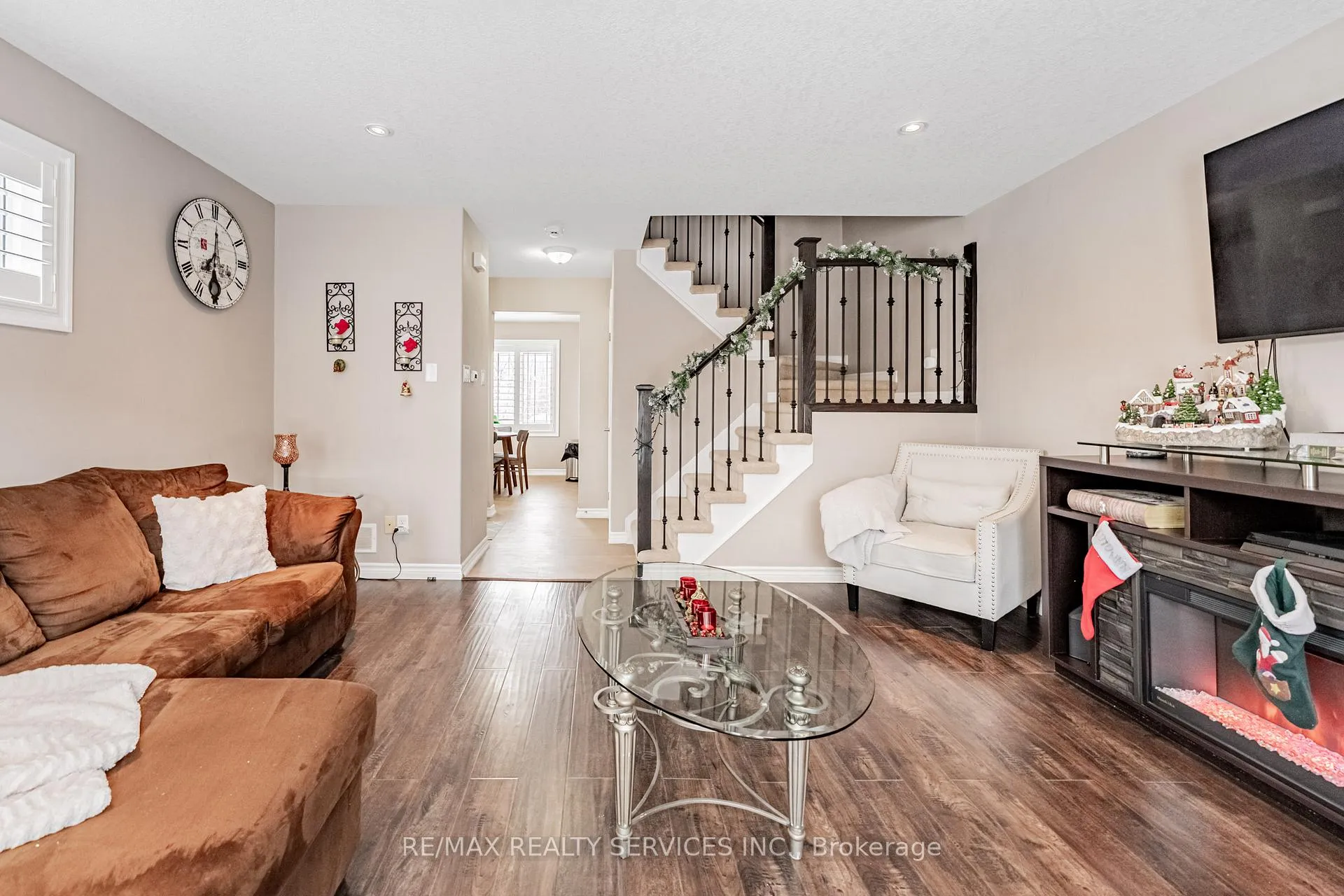 Photo 12 of Unit 32, 10 Foxglove Crescent, Kitchener, Larentian West — HOMEH