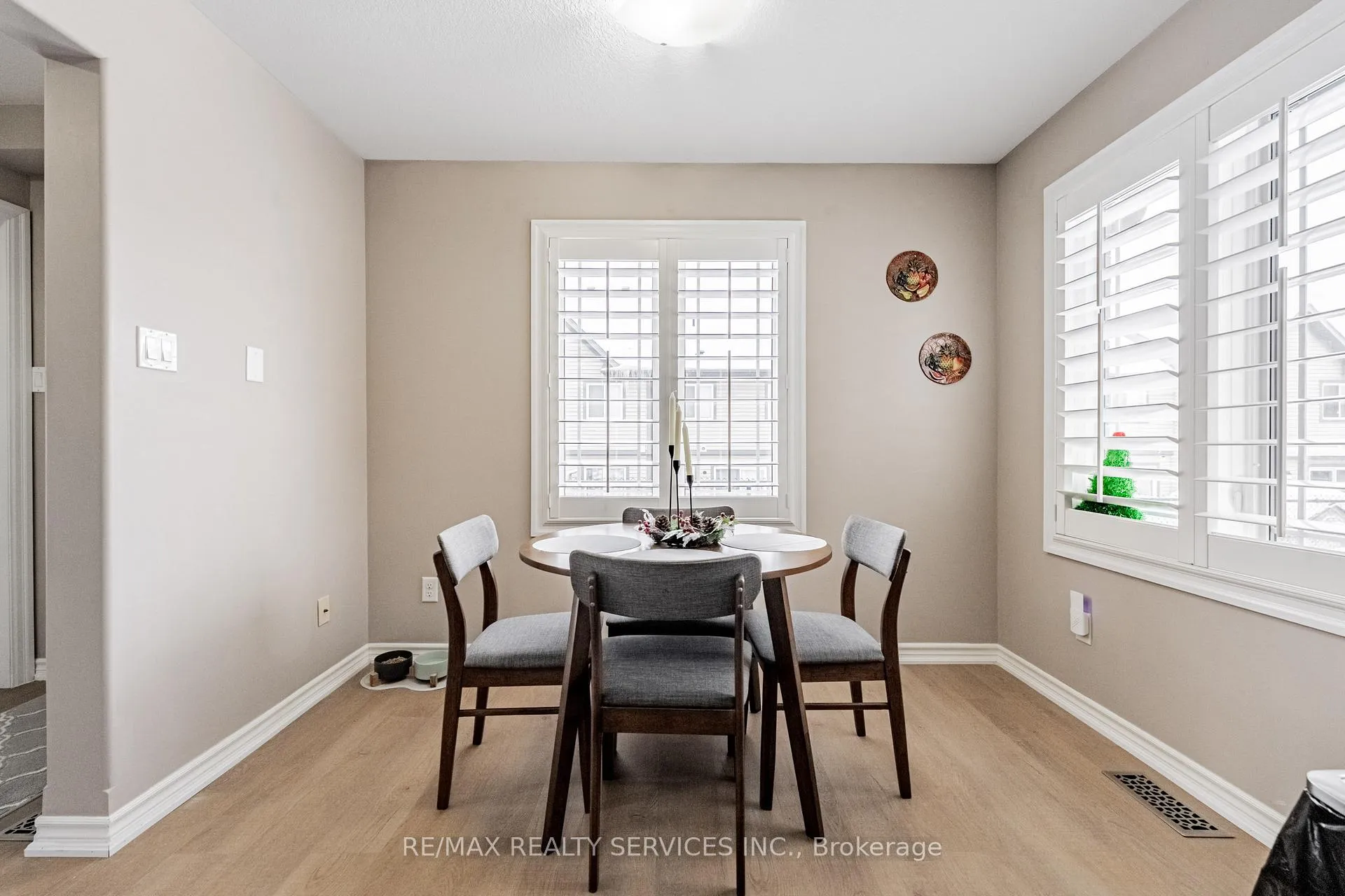 Photo 14 of Unit 32, 10 Foxglove Crescent, Kitchener, Larentian West — HOMEH