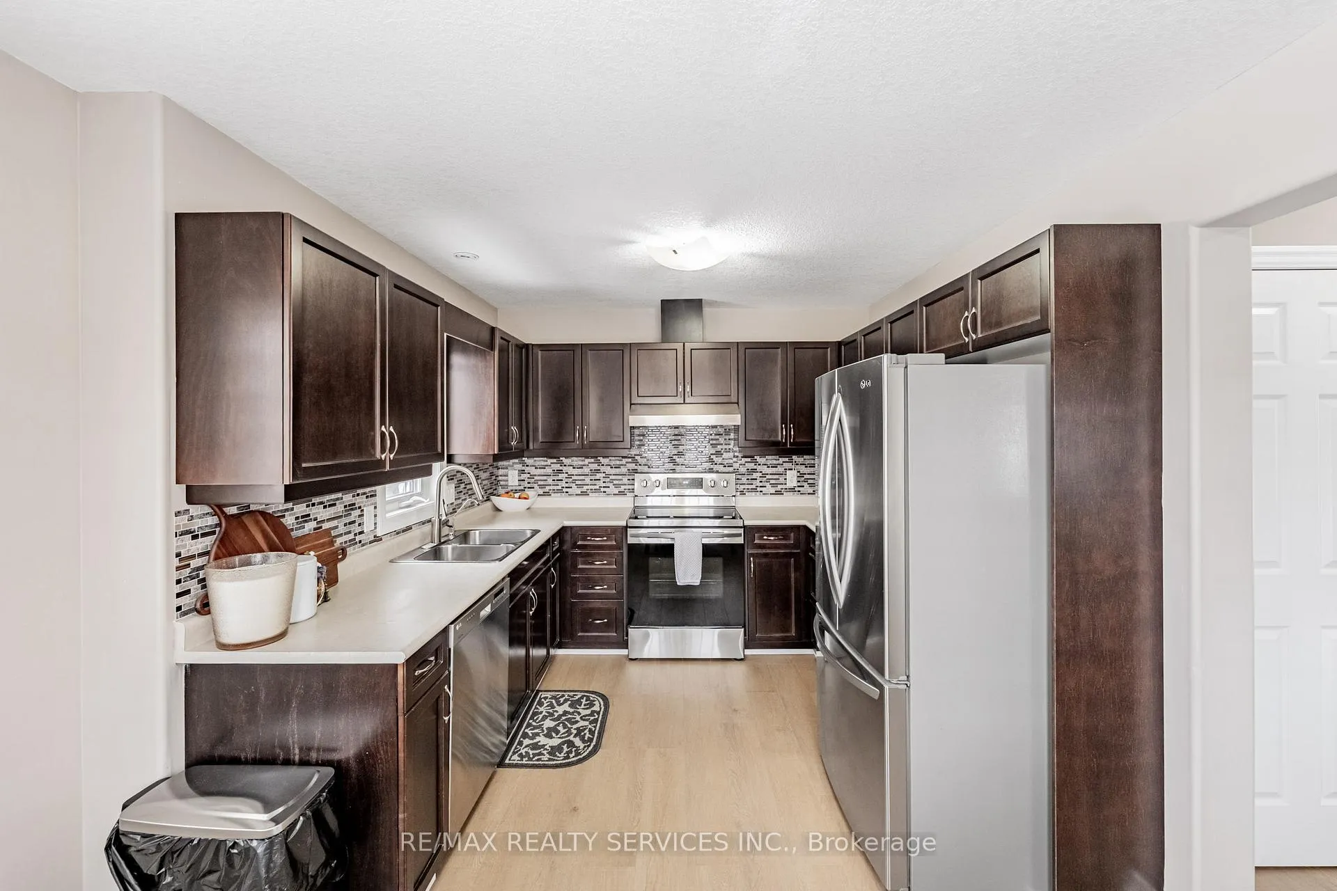 Photo 19 of Unit 32, 10 Foxglove Crescent, Kitchener, Larentian West — HOMEH