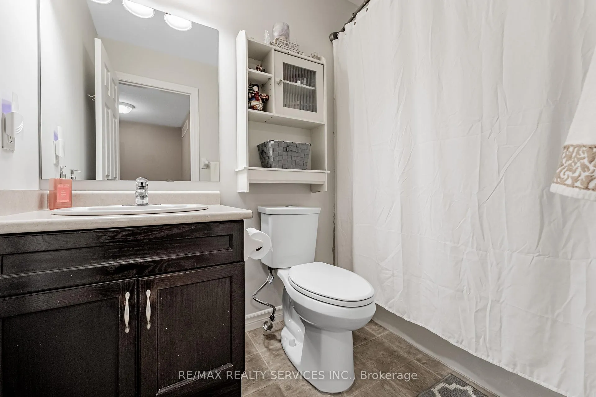Photo 28 of Unit 32, 10 Foxglove Crescent, Kitchener, Larentian West — HOMEH