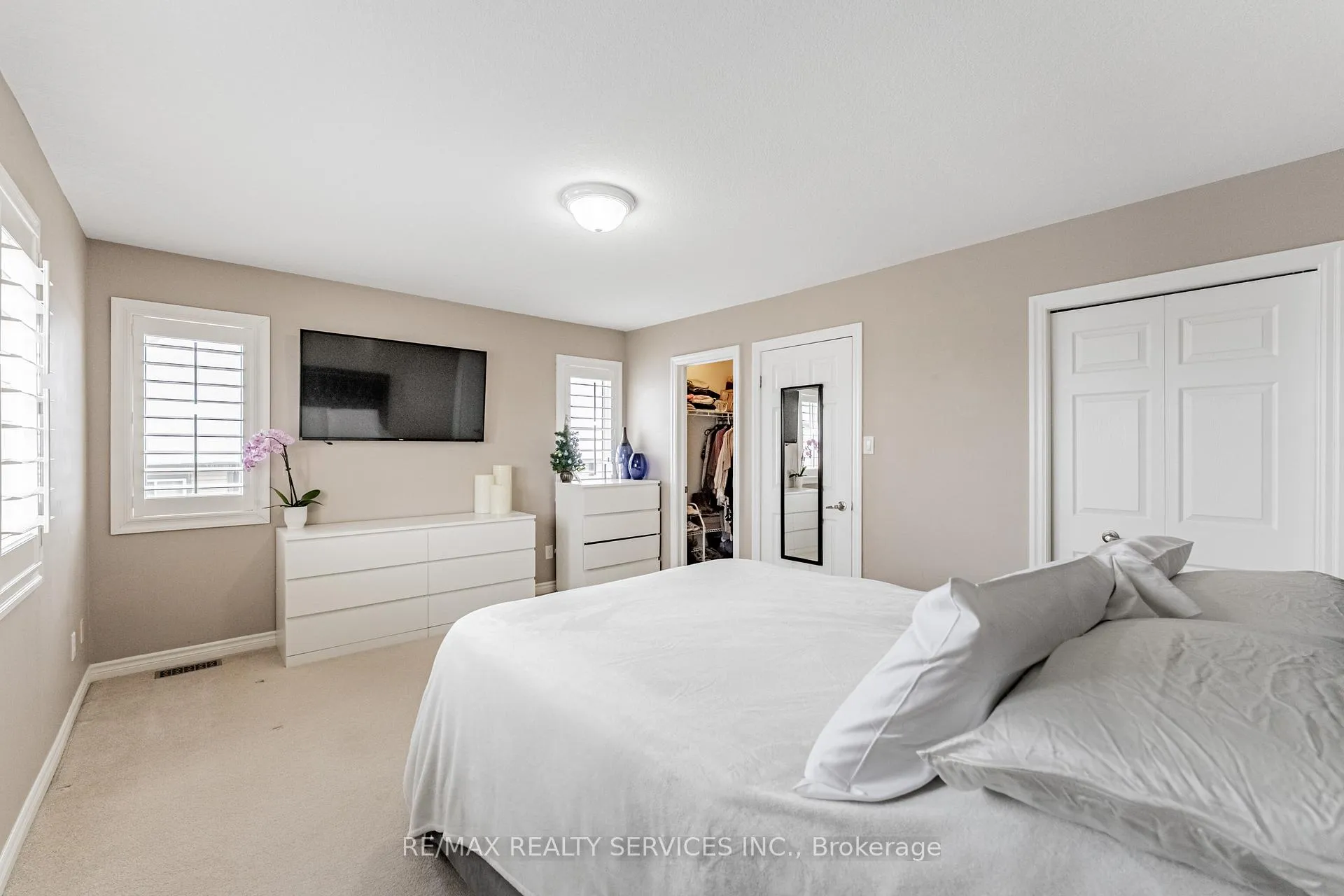 Photo 34 of Unit 32, 10 Foxglove Crescent, Kitchener, Larentian West — HOMEH