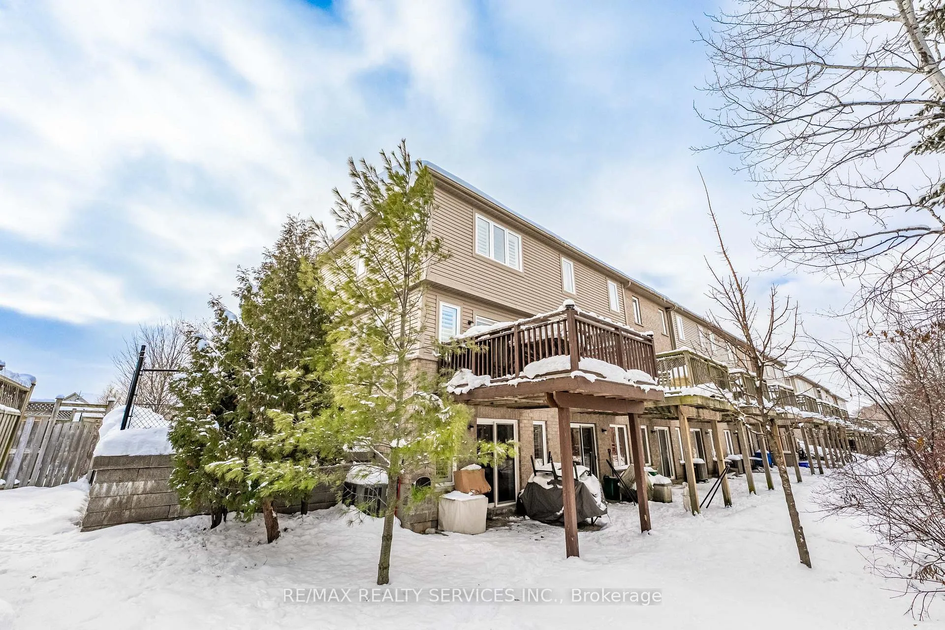 Photo 41 of Unit 32, 10 Foxglove Crescent, Kitchener, Larentian West — HOMEH