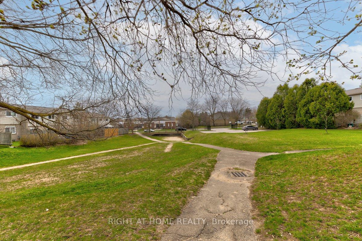 Photo 6 of Unit 43, 20 Paulander Drive, Kitchener — HOMEH