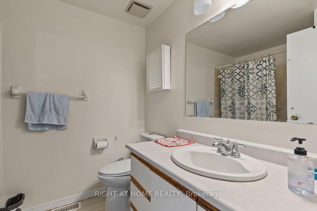 Photo 17 of Unit 43, 20 Paulander Drive, Kitchener — HOMEH
