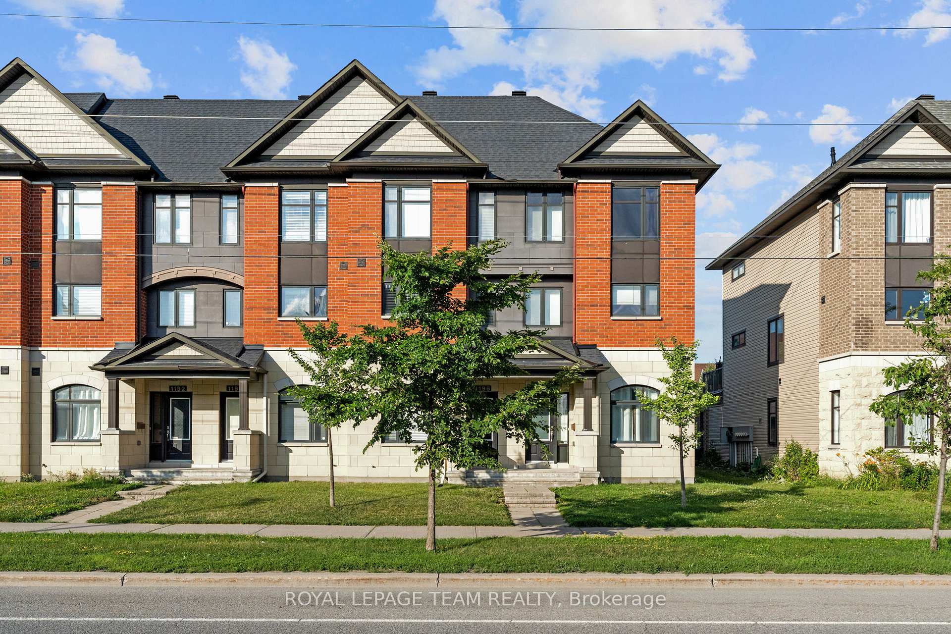 Photo 9 of 1196 Longfields Drive, Ottawa, Barrhaven - Strandherd — HOMEH