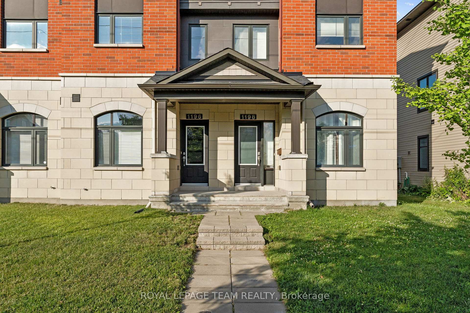 Photo 2 of 1196 Longfields Drive, Ottawa, Barrhaven - Strandherd — HOMEH
