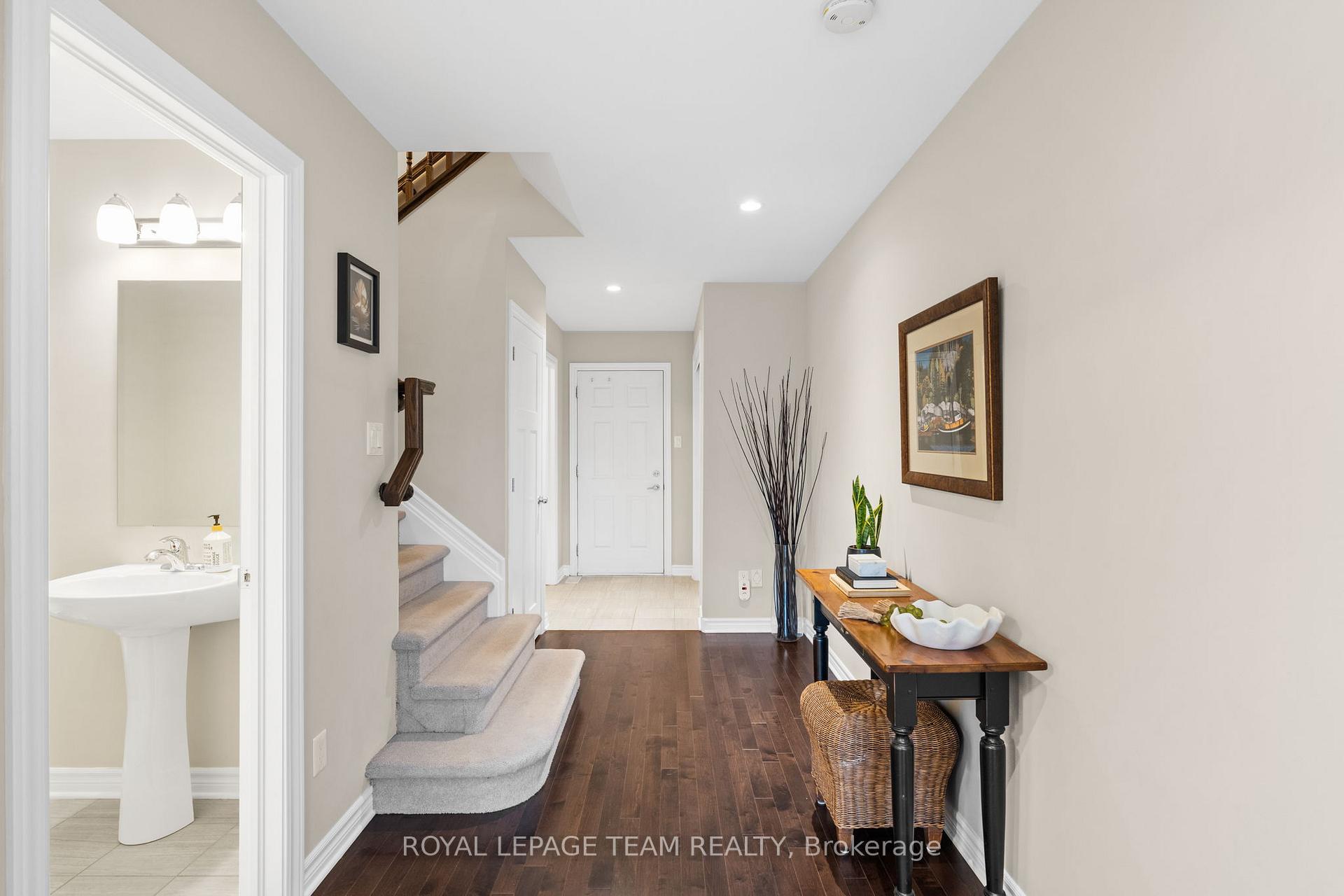 Photo 5 of 1196 Longfields Drive, Ottawa, Barrhaven - Strandherd — HOMEH