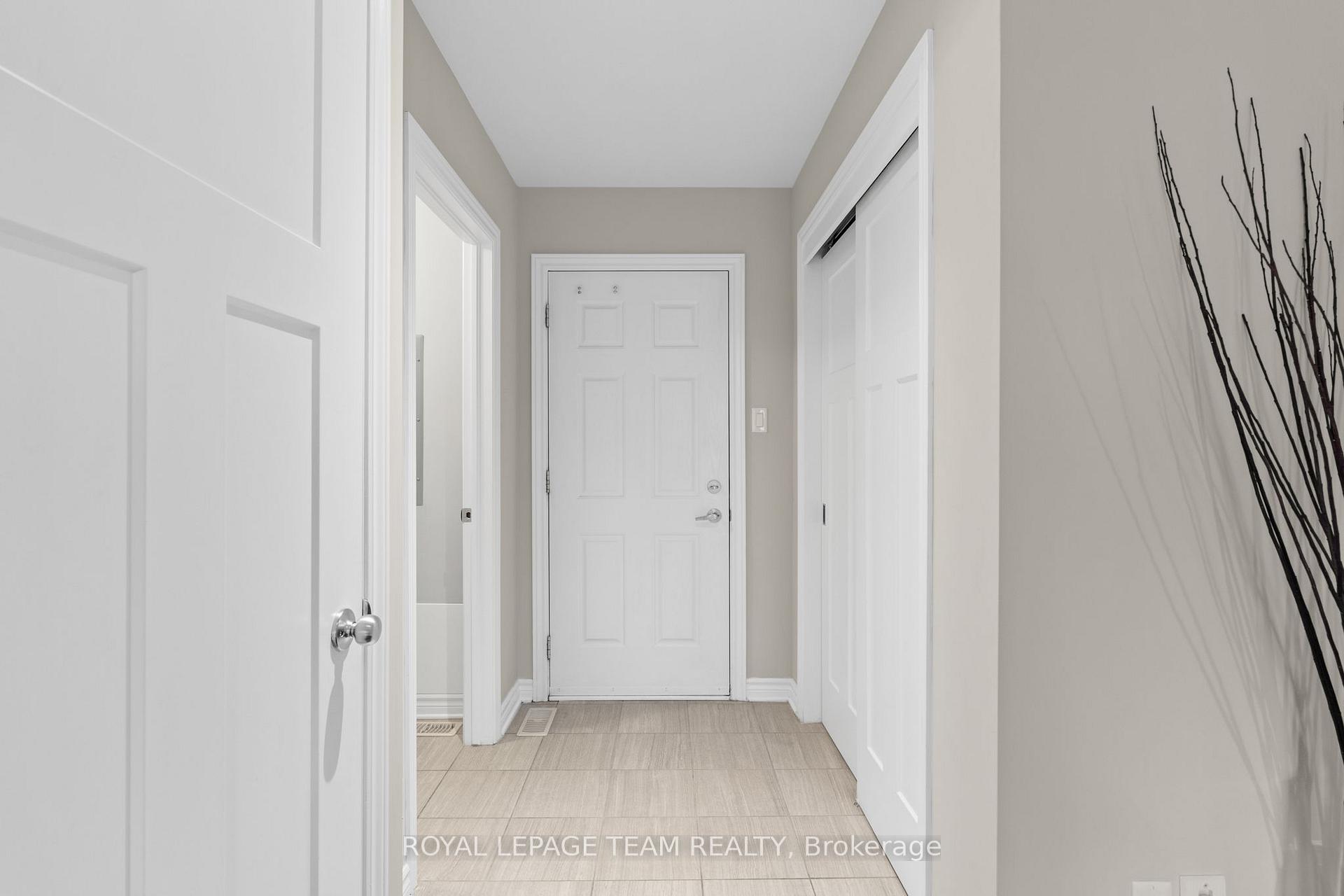 Photo 17 of 1196 Longfields Drive, Ottawa, Barrhaven - Strandherd — HOMEH