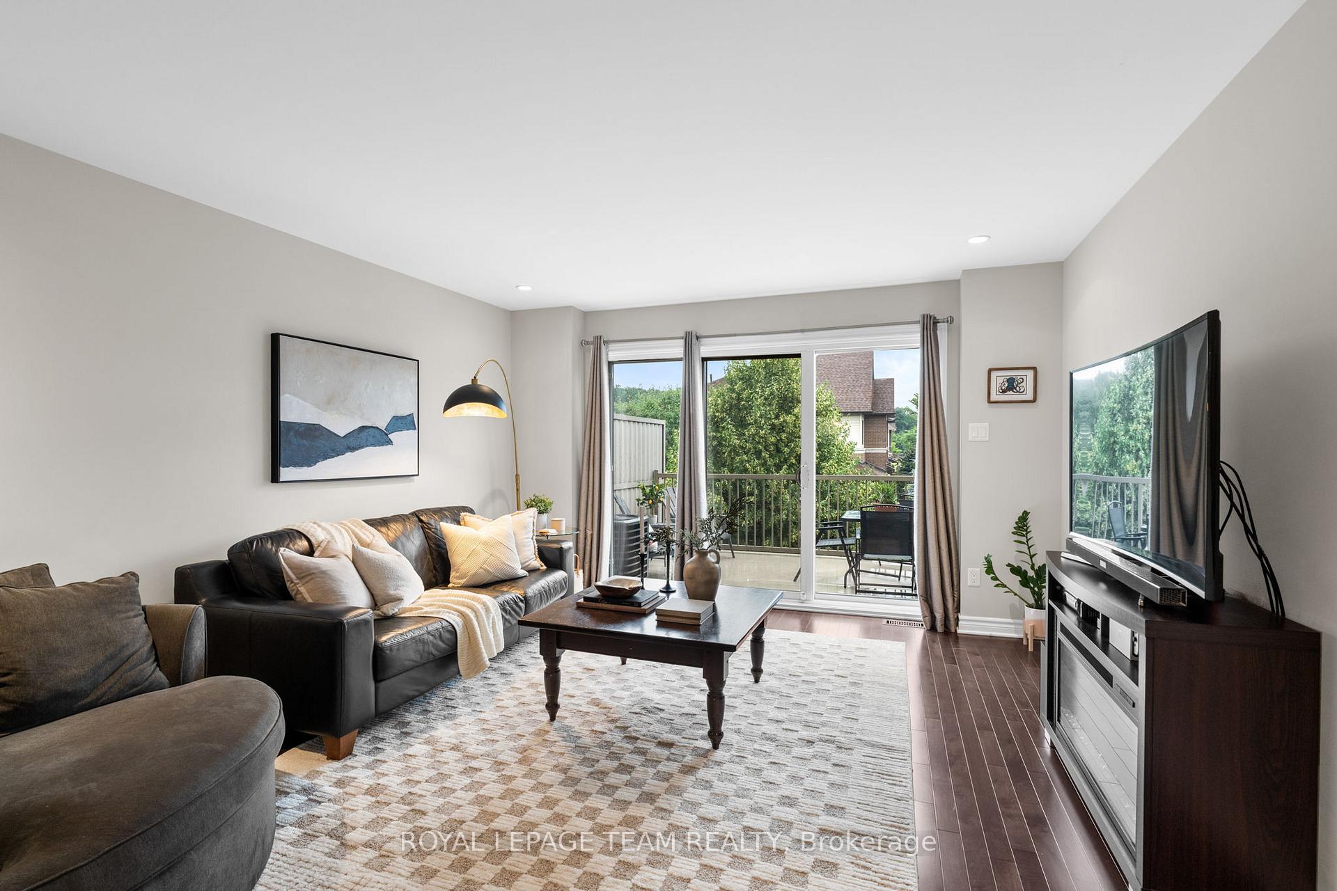 Photo 20 of 1196 Longfields Drive, Ottawa, Barrhaven - Strandherd — HOMEH