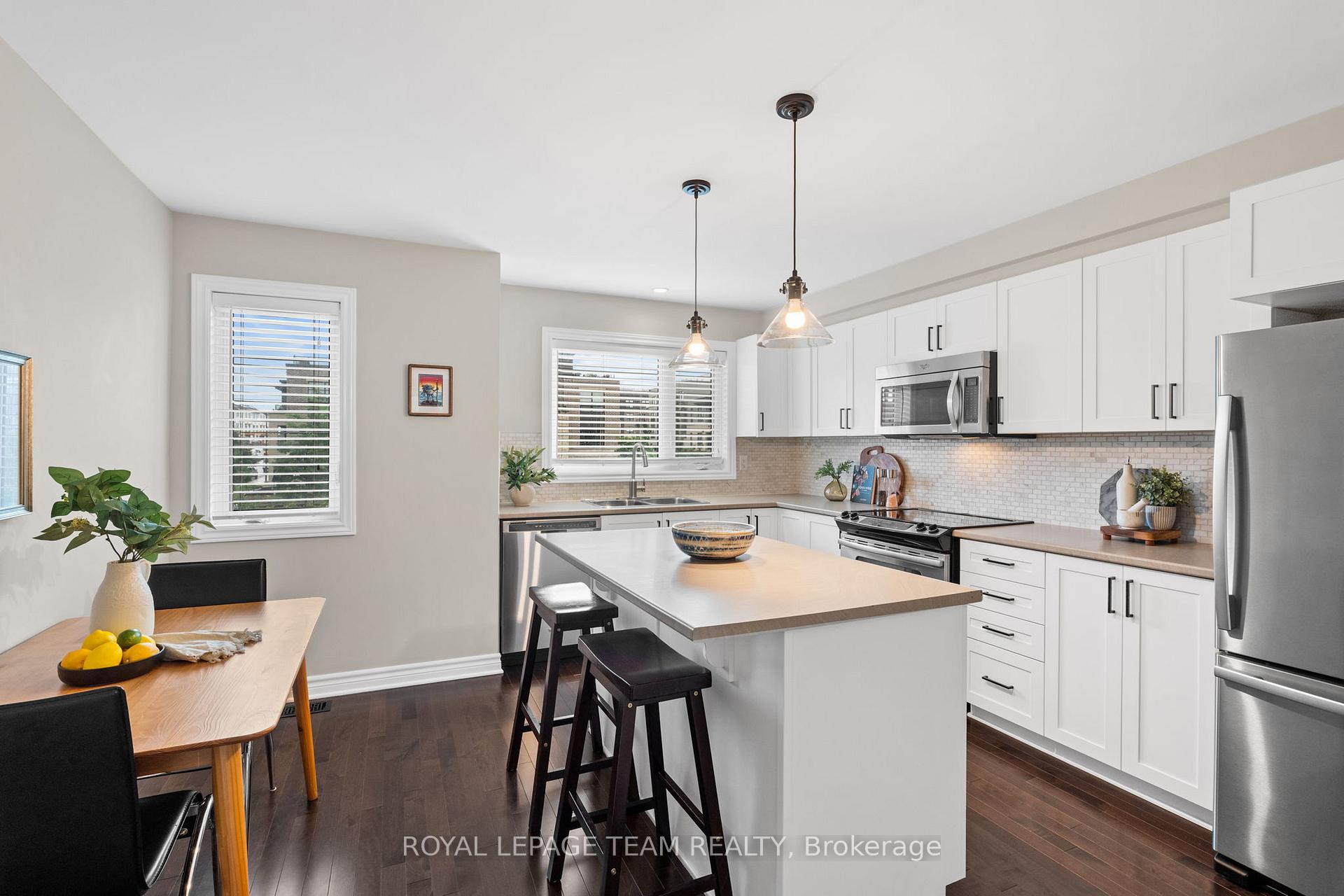Photo 18 of 1196 Longfields Drive, Ottawa, Barrhaven - Strandherd — HOMEH