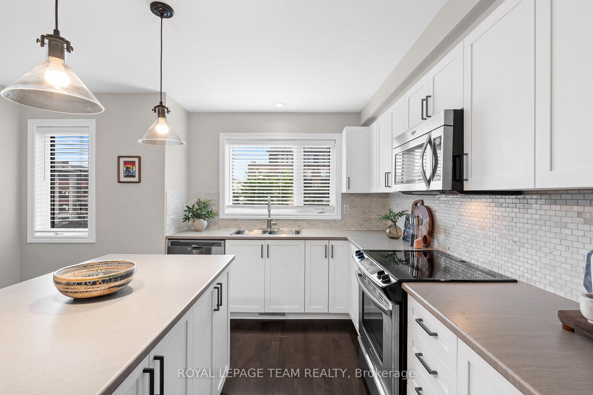 Photo 21 of 1196 Longfields Drive, Ottawa, Barrhaven - Strandherd — HOMEH