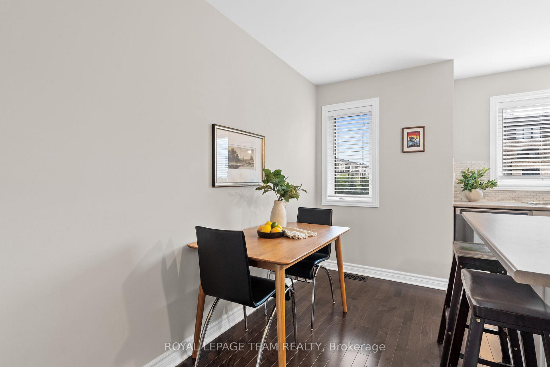 Photo 24 of 1196 Longfields Drive, Ottawa, Barrhaven - Strandherd — HOMEH