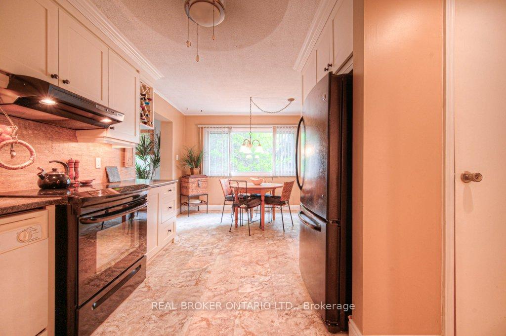 Photo 8 of Unit 3, 30 Green Valley Drive, Kitchener — HOMEH